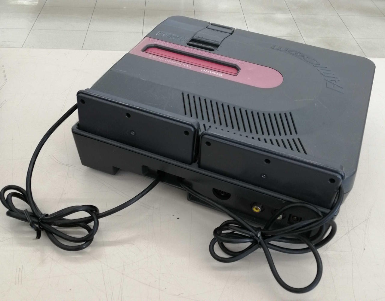 SHARP AN-500B Twin Famicom