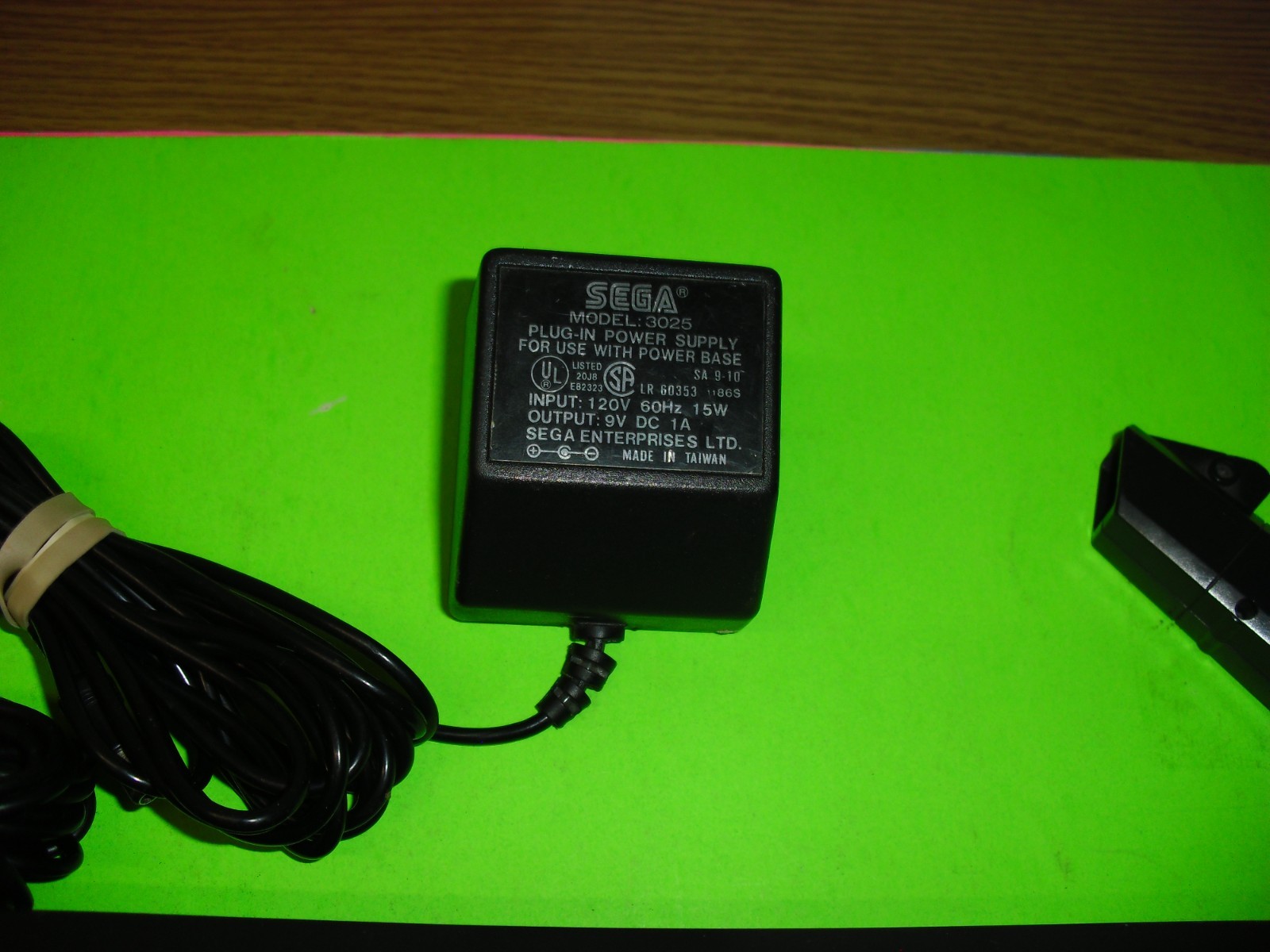 Sega Master System console w/ Control Stick & 2 controllers & Light Gun TESTED!