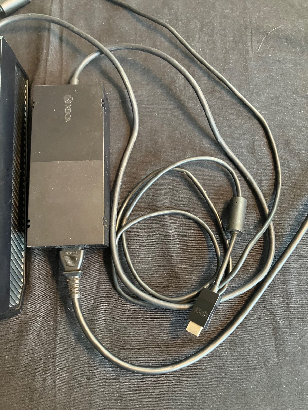 Microsoft Xbox One Console 512GB w/ Black Controller, Power Adapter, HDMI Cable