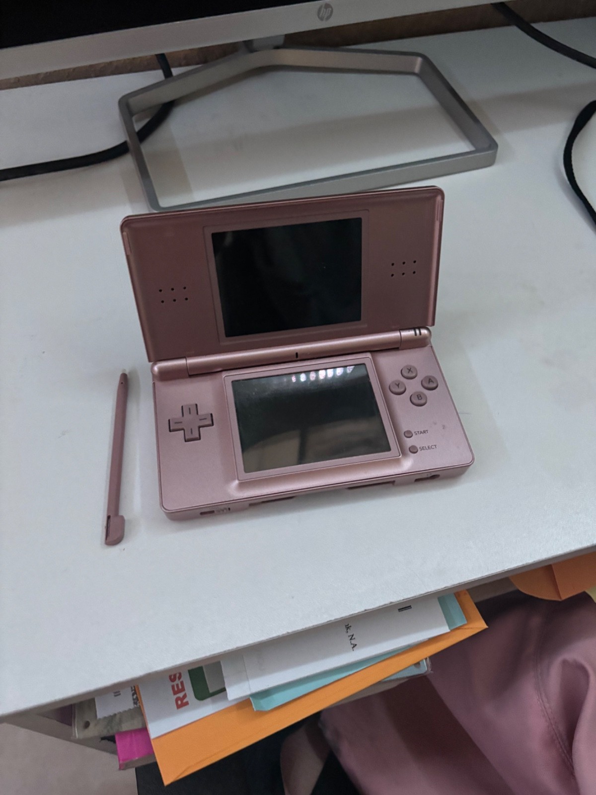 Nintendo DS Lite – Rose Gold – Console + Stylus Only – Tested & Working