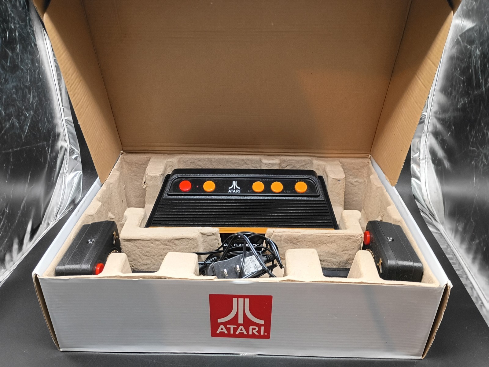 Atari – Flashback 4 Classic Game Console 40th Anniversary Edition
