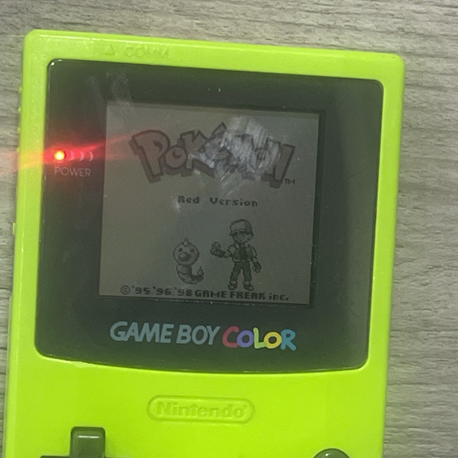 NINTENDO Game Boy Kiwi Lime Green, Pokémon Red Version game & Shrek SS . Vintage