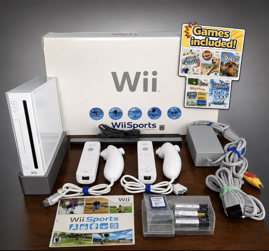 Nintendo Wii RVL-001 GameCube Compatible CIB Bundle Wii Sports 5 Games OEM