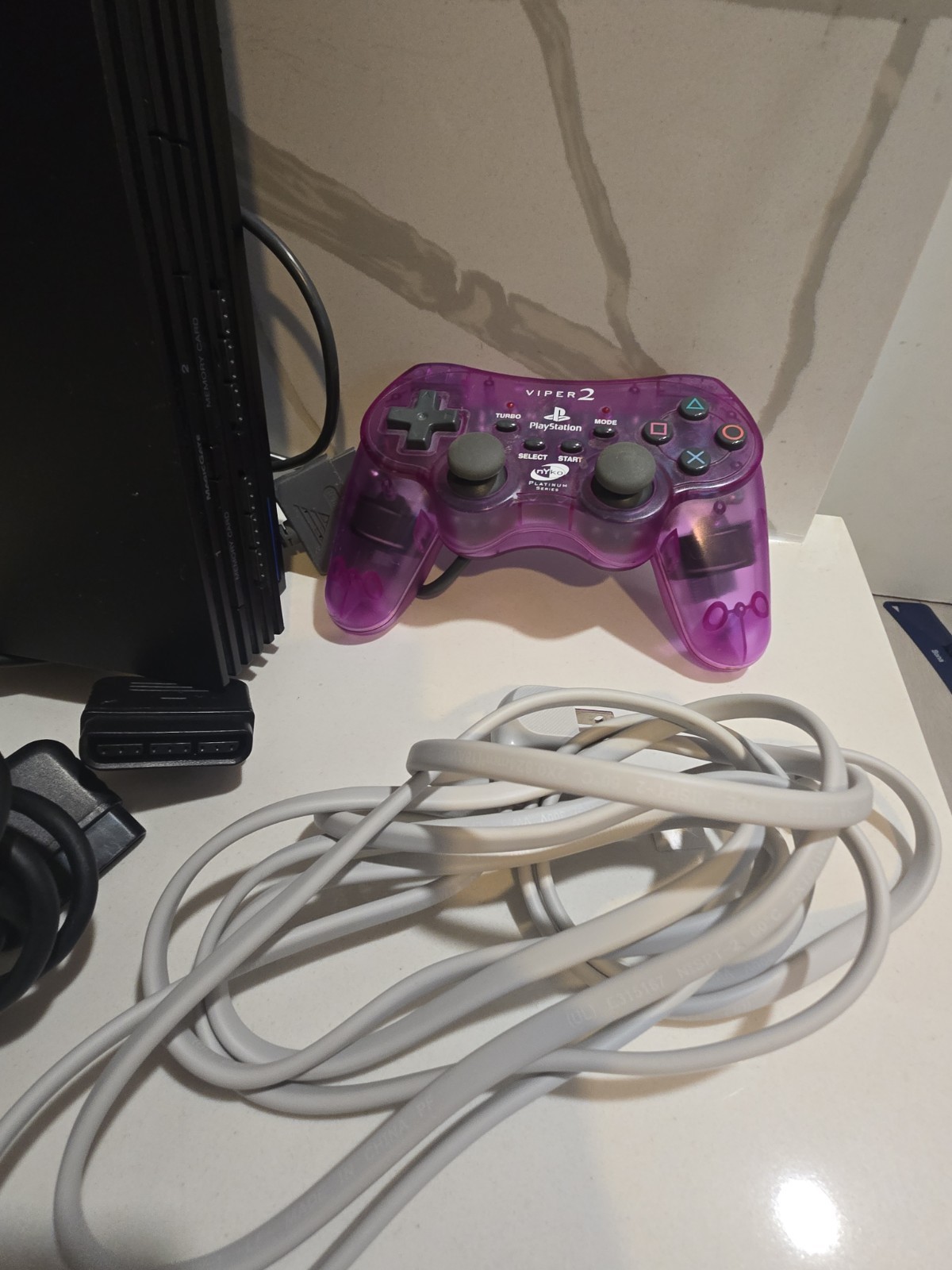 Sony PlayStation 2 SCPH-39000 Console Black with Cables