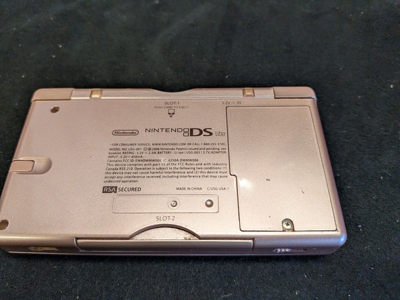 Nintendo DS Lite Video Game Console – Metallic Rose *BROKEN/PARTS ONLY*