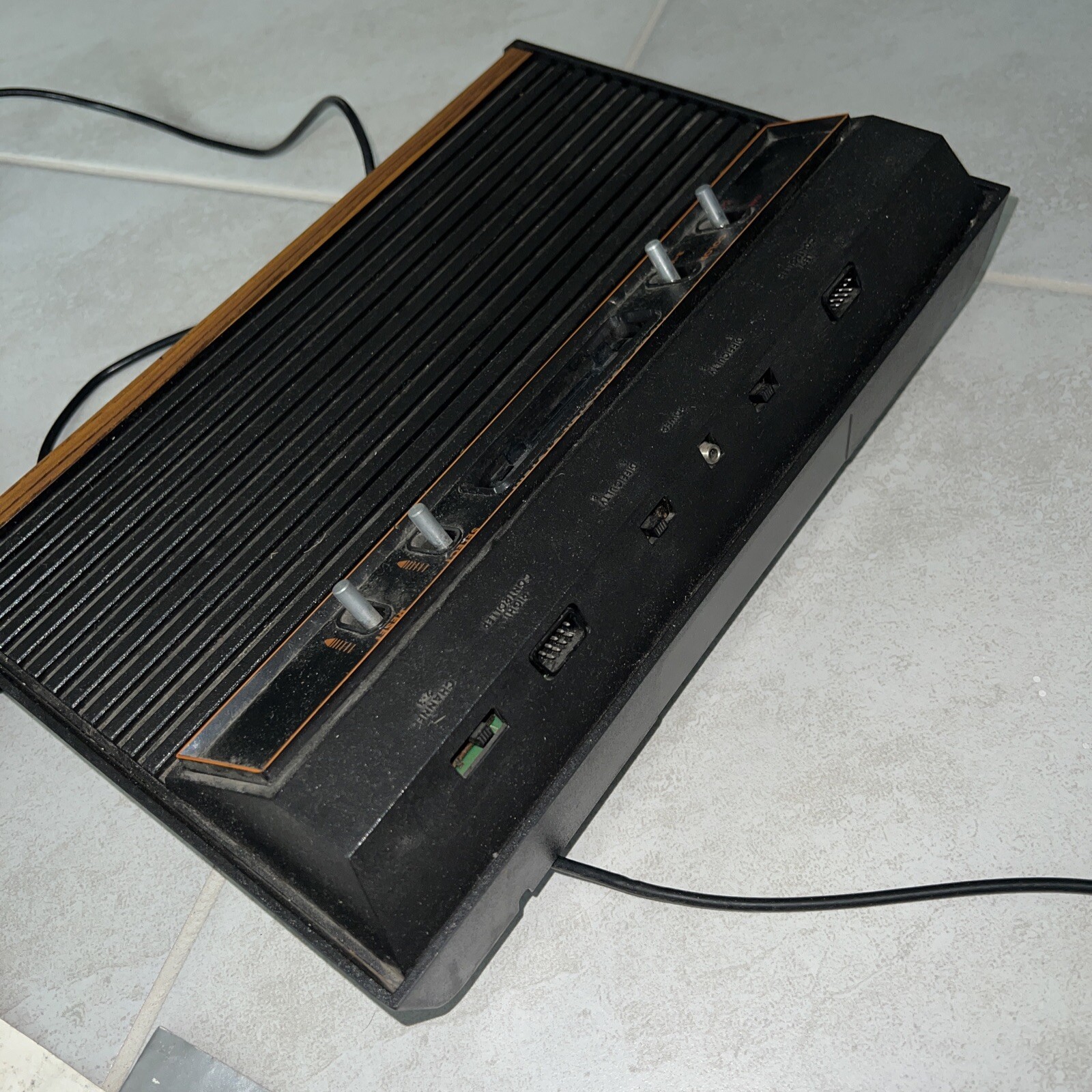 Atari (CX 2600 A) Video Game Console, 2 Controllers, 4 Games Read