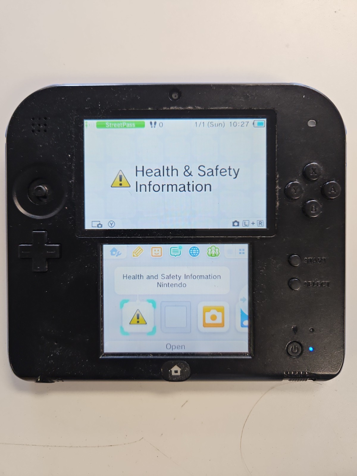 Nintendo 2DS Launch Edition Blue and Black Handheld System PARTS OR REPAIR READ