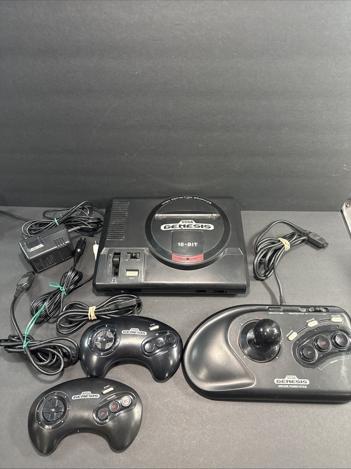 Sega Genesis Mod 1 1601 High Definition Graphics Non TMSS Bundle (FJ846EUSASEGA)