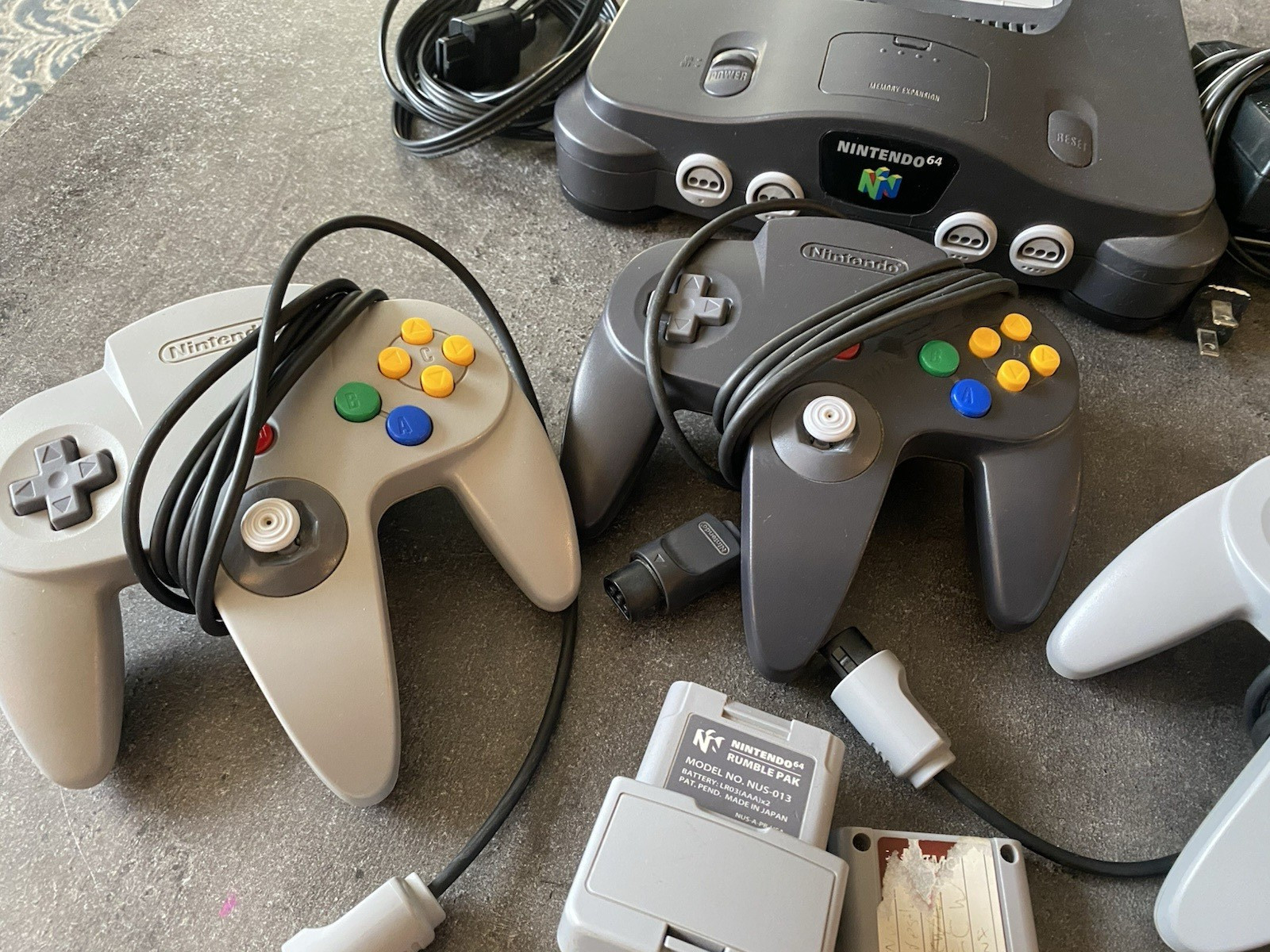 Nintendo 64 Console + 3 Controllers & the Expansion Pack + Memory + Rumble Pack
