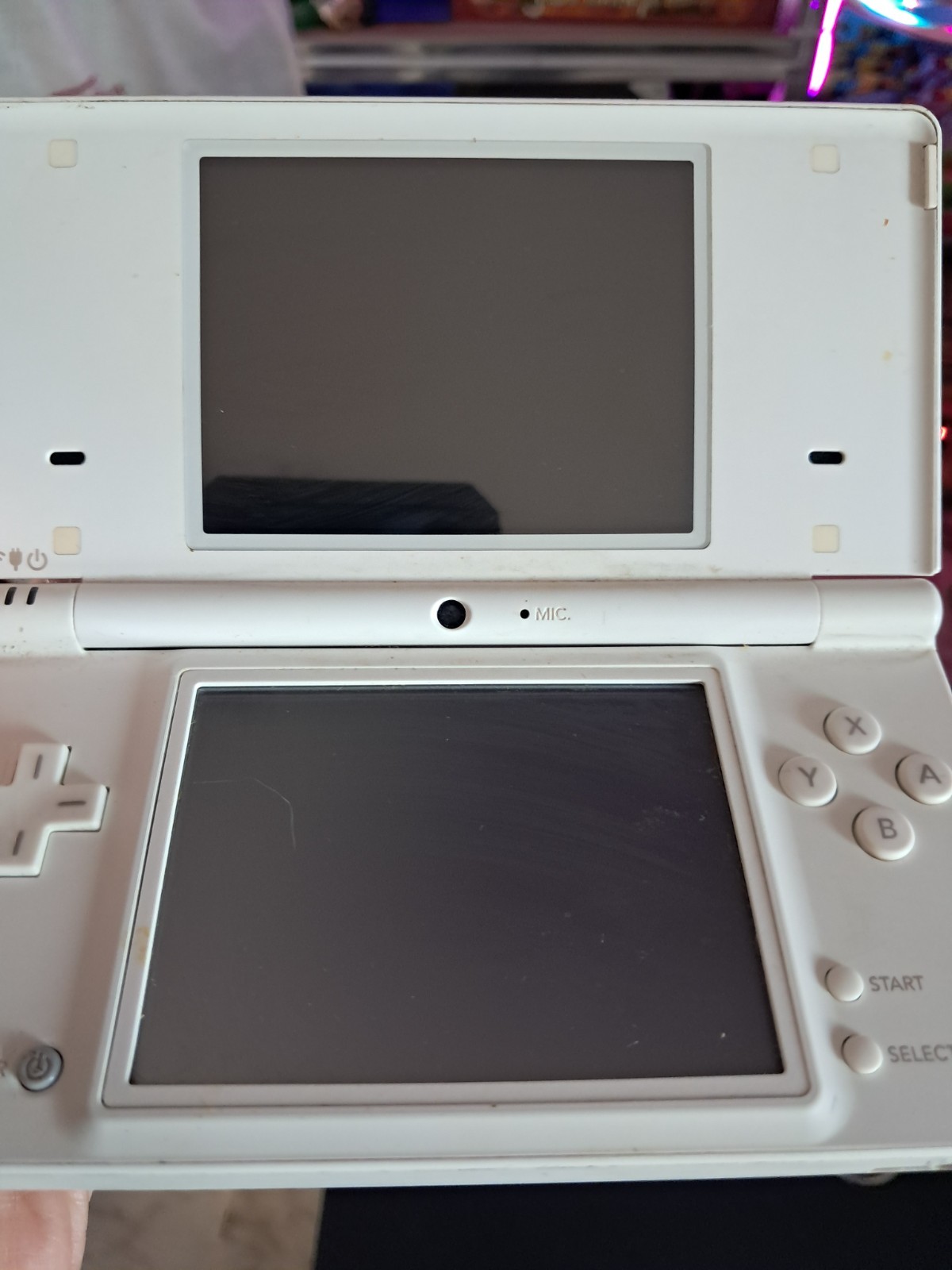 Nintendo DSi White Complete and Working + Original Boutique Style Game