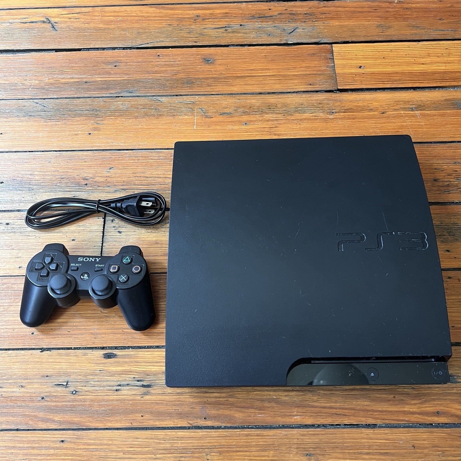Sony PlayStation 3 PS3 Console CECH-3001B – 320gb, W/Controller, Power- Working