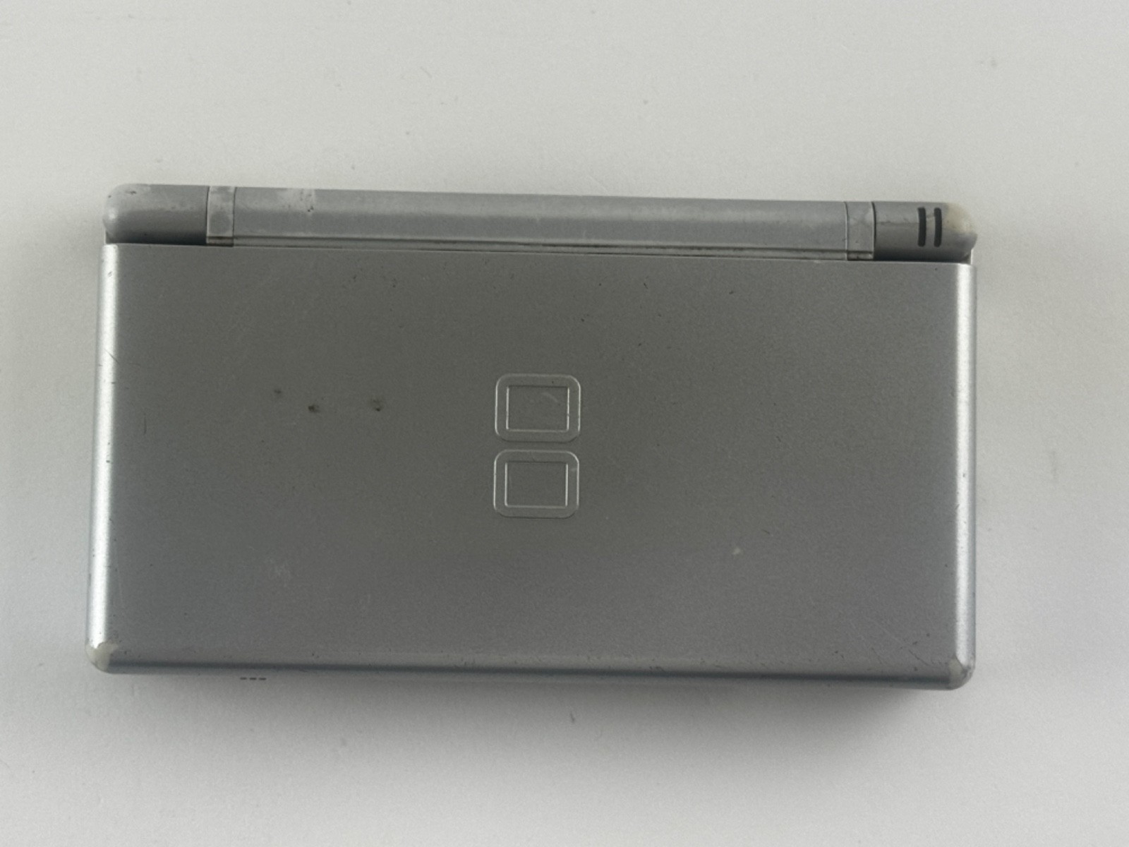 Nintendo DS Lite Silver Handheld Console USG-001 *For Parts or Fix* READ