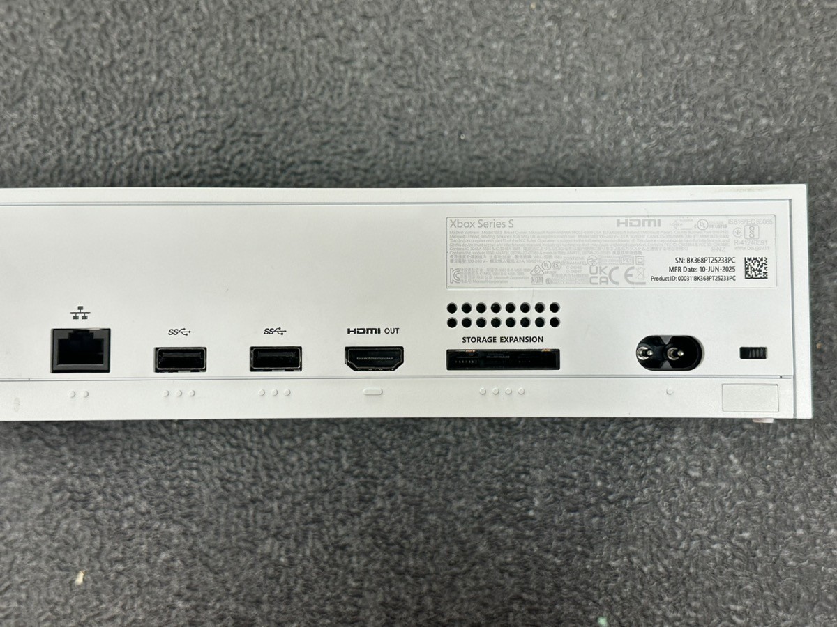 Microsoft Xbox Series S Digital Console – 512GB – White – 1883 (PD1124469)