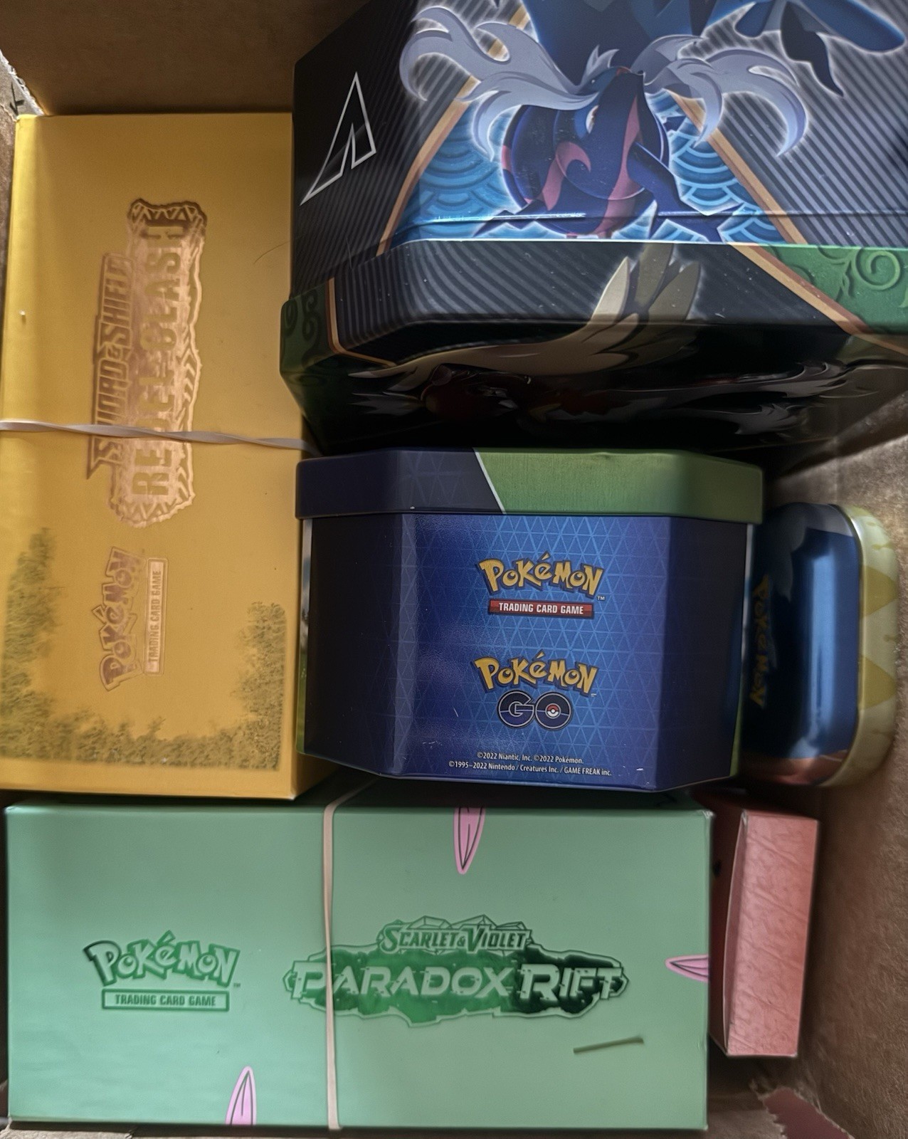 Nintendo Switch Pokemon Let’s Go Eevee Console w Poke Ball CARDS Case Book Lot