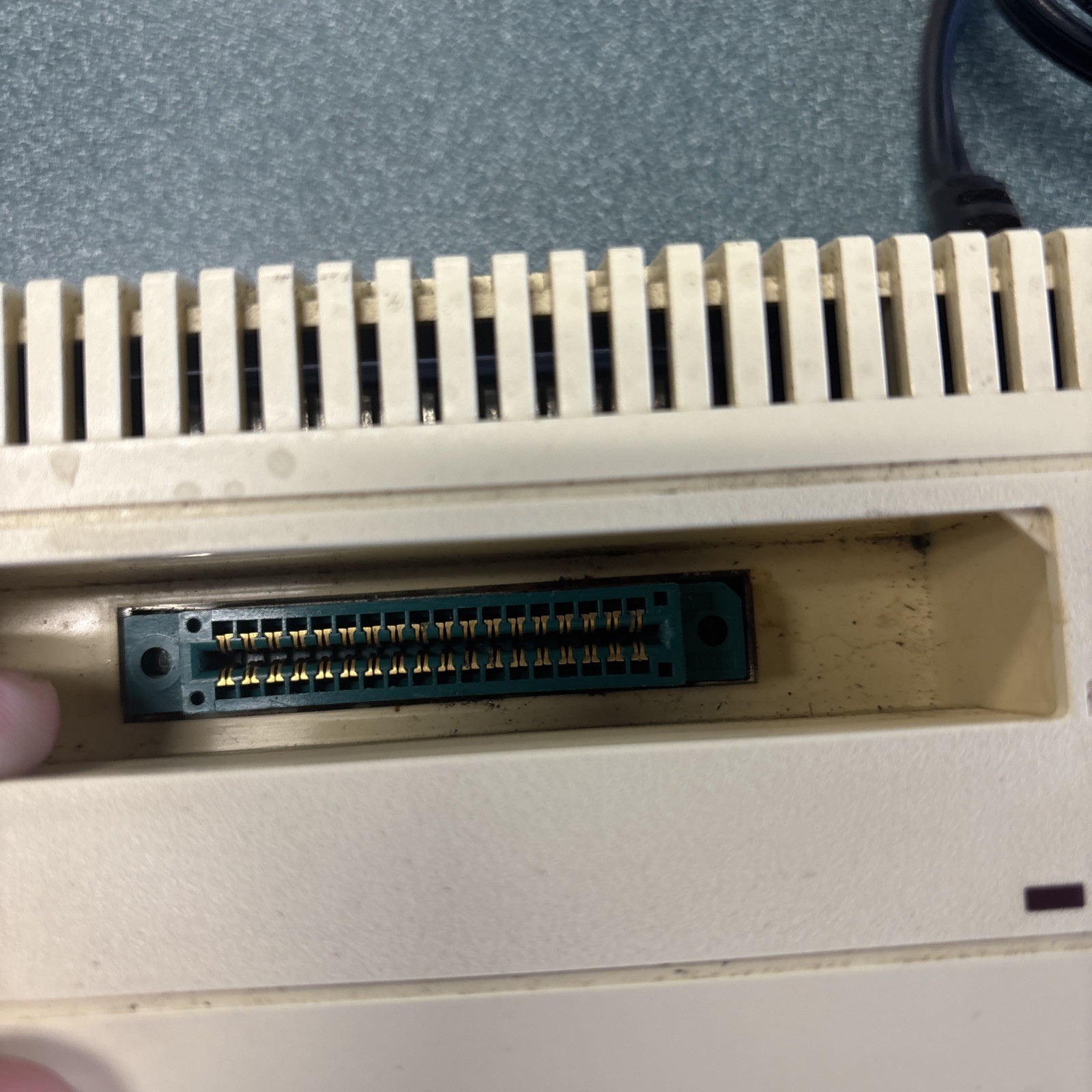 Tomy Tutor Computer – POWERS ON (NOT TESTED)