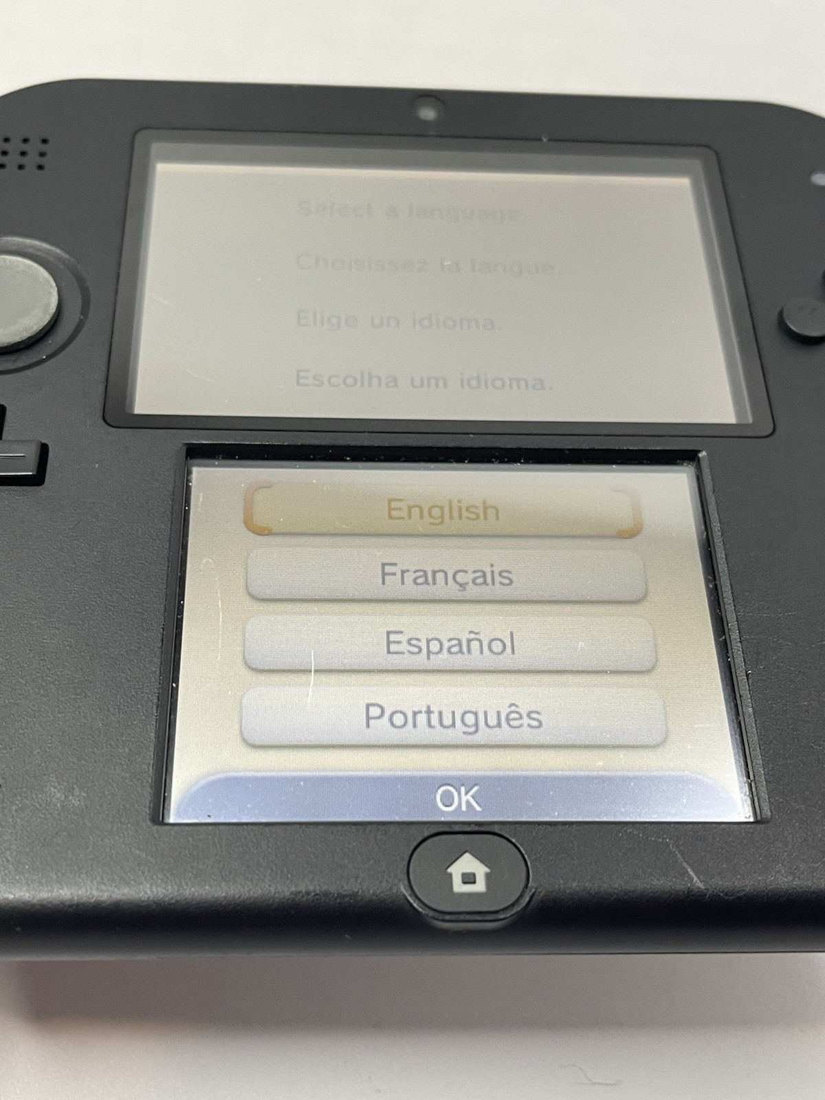 Nintendo 2DS Black & Blue Handheld Video Game System FTR-001 w Charger & Games