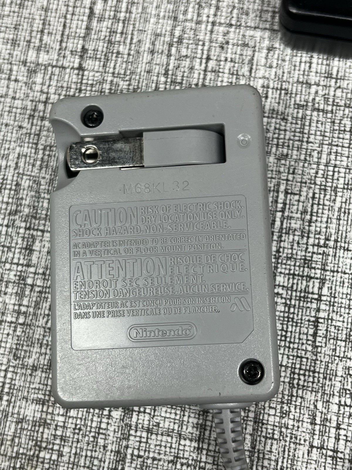 Nintendo DSi Black Handheld System DS Platform TWL-001 USA 2008 *Read Below*
