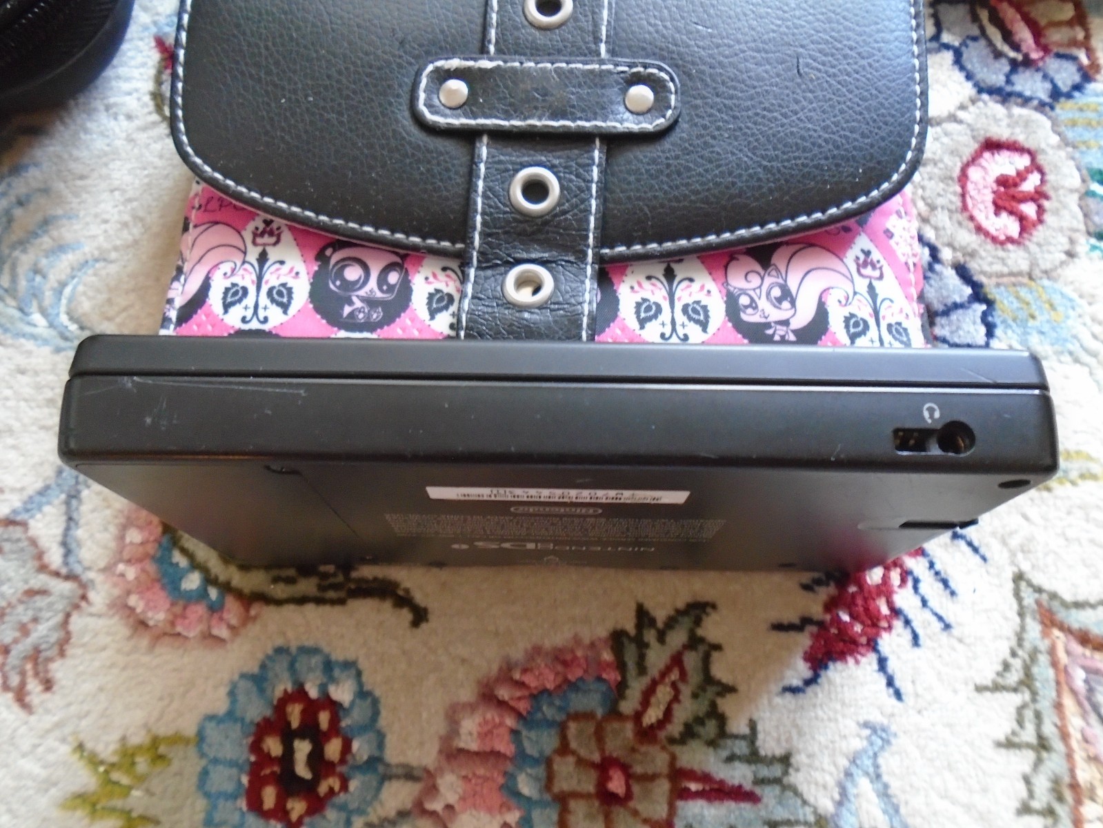 SEMI-WORKING Nintendo DSi Black Console with lots of games FOR REPAIR READ USA