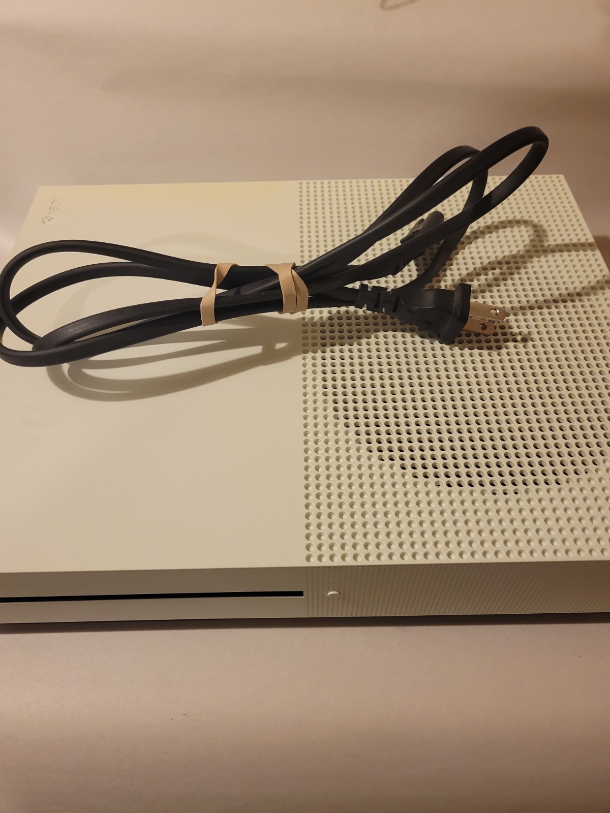 Xbox One S Console with physical copy of Cyberpunk 2077 – Tested & Working