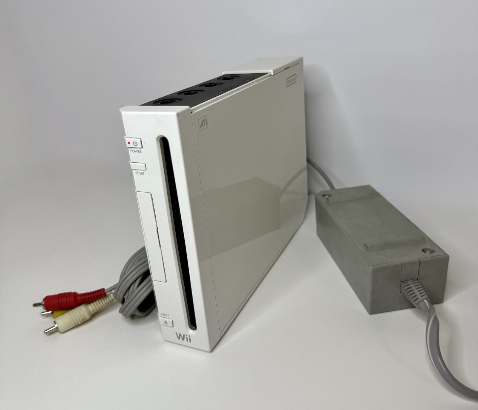 Nintendo Wii Console Bundle 17 Games Balance Board 2 Remotes 2 Nunchuks Tested