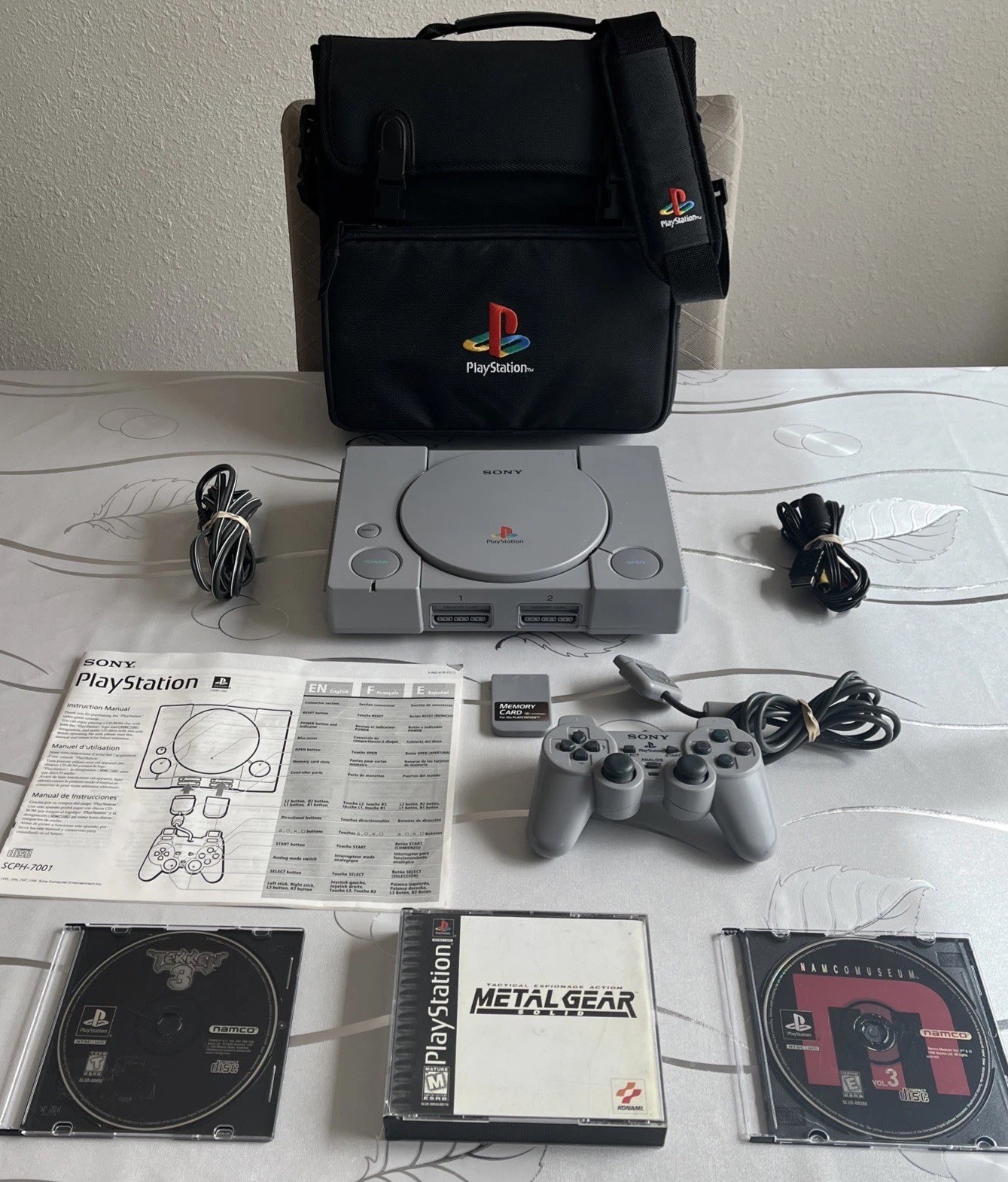 Sony PlayStation 1 Console (NTSC) Metal Gear Solid Bundle