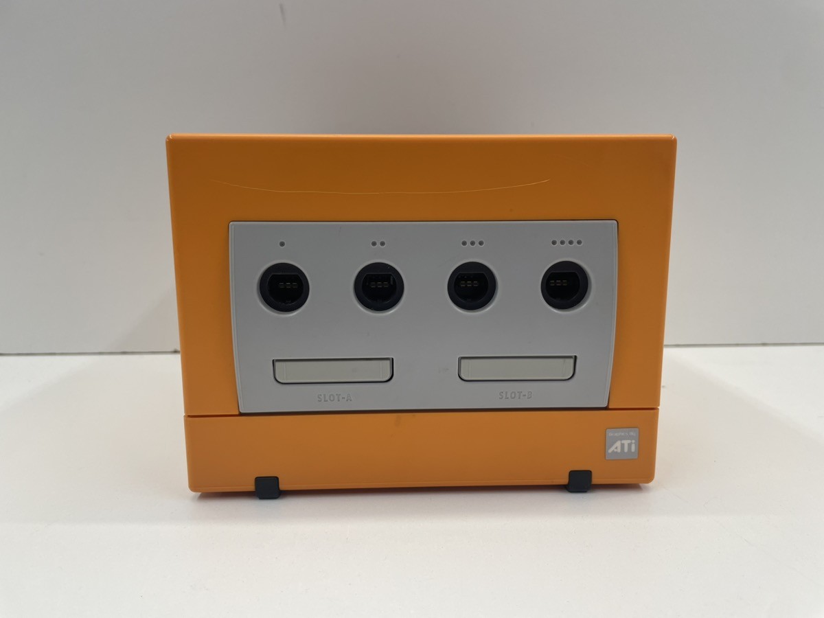 NINTENDO GAMECUBE DOL-101 (P02028429)