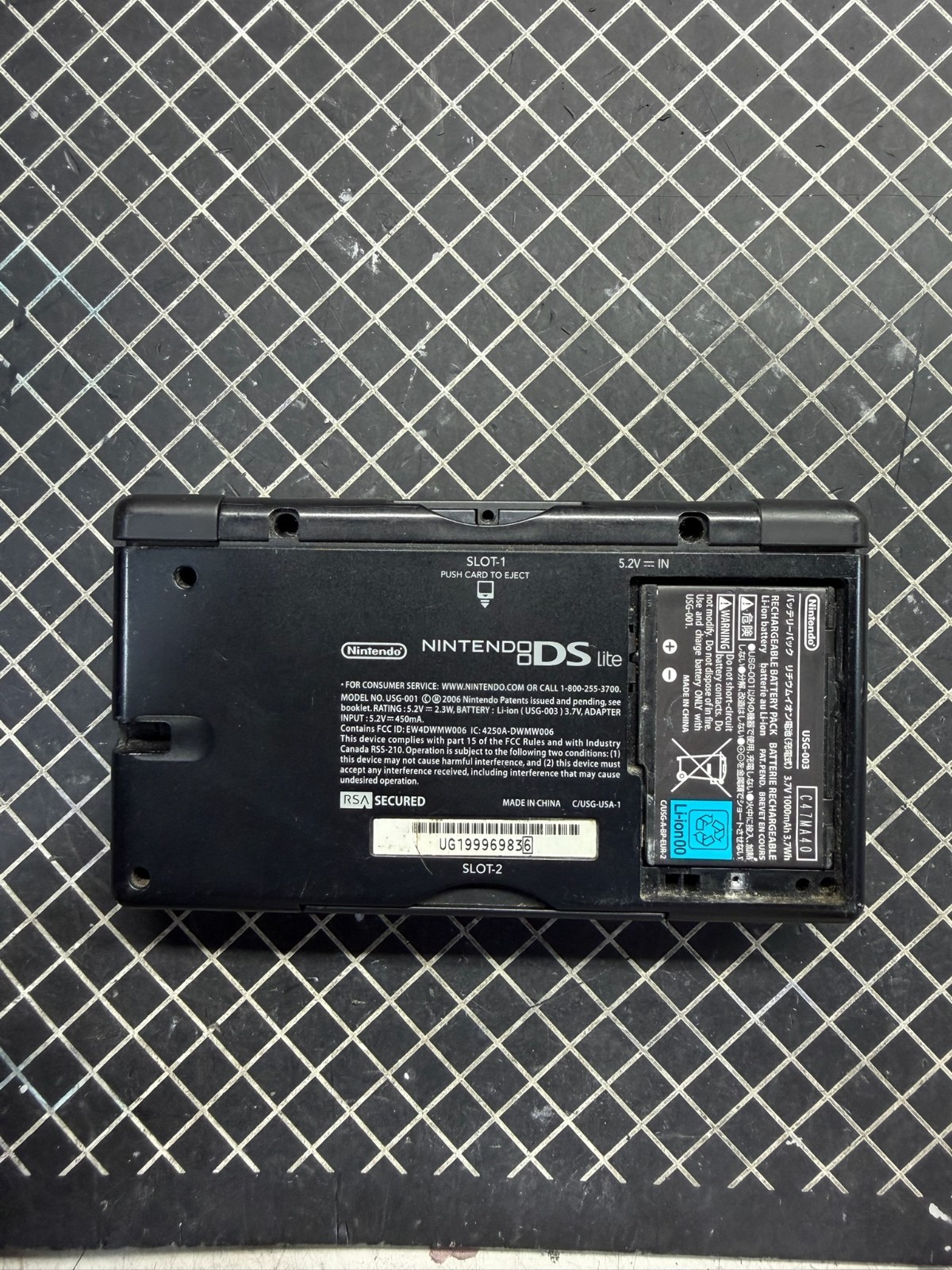 Broken Nintendo DS Lite Handheld Game Console Only USG-001 Bad Hinges