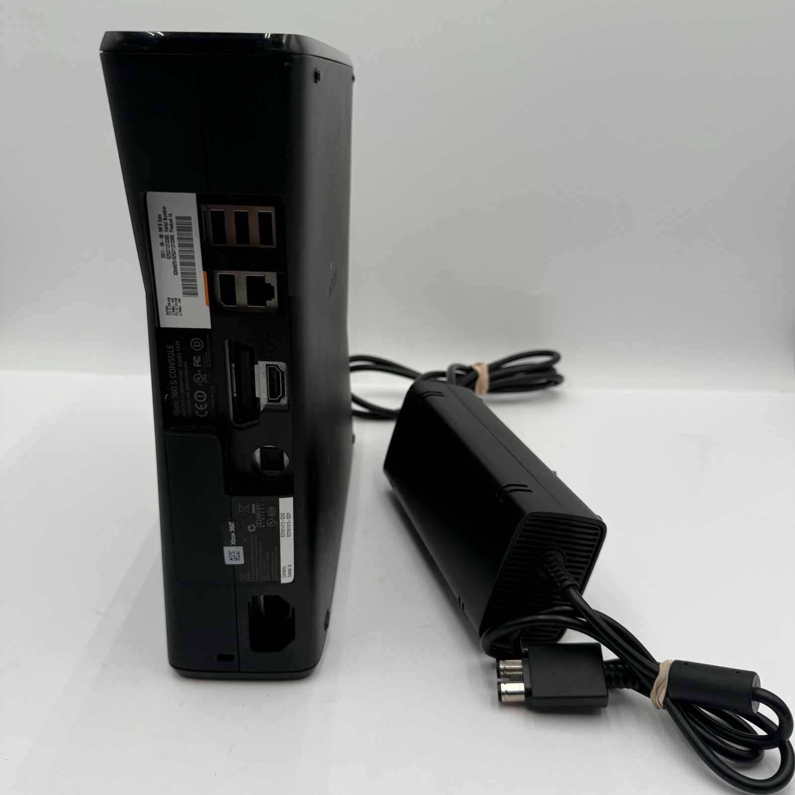 E7 Microsoft Xbox 360 S Black Console Only Model 1439 No HDD
