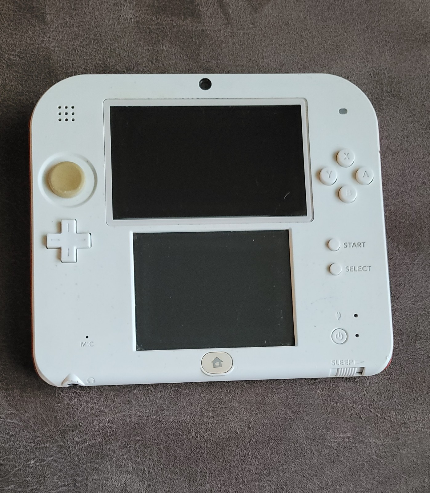 Nintendo 2DS Launch Edition 4GB White & Red Handheld System w/ MARIOKART DS game