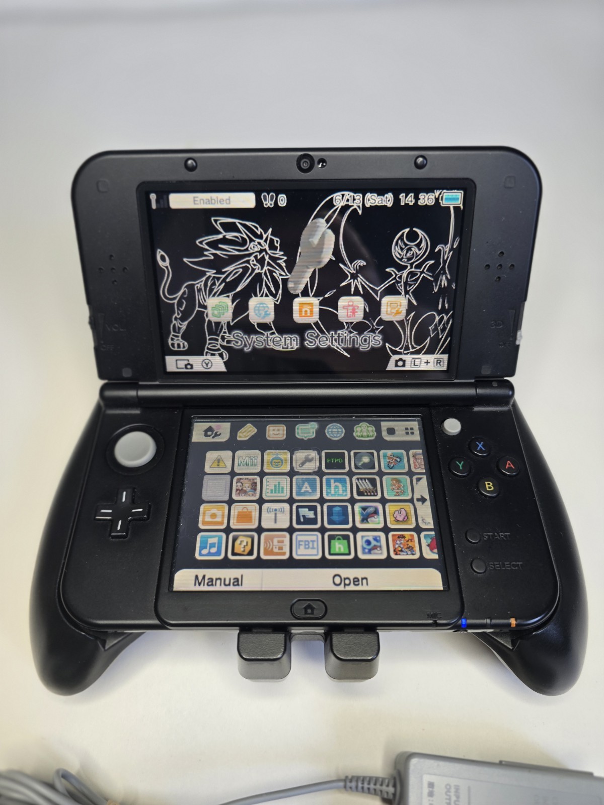 New Nintendo 3DS XL Console Pokemon Solgaleo Lunala + Rare Hori Grip