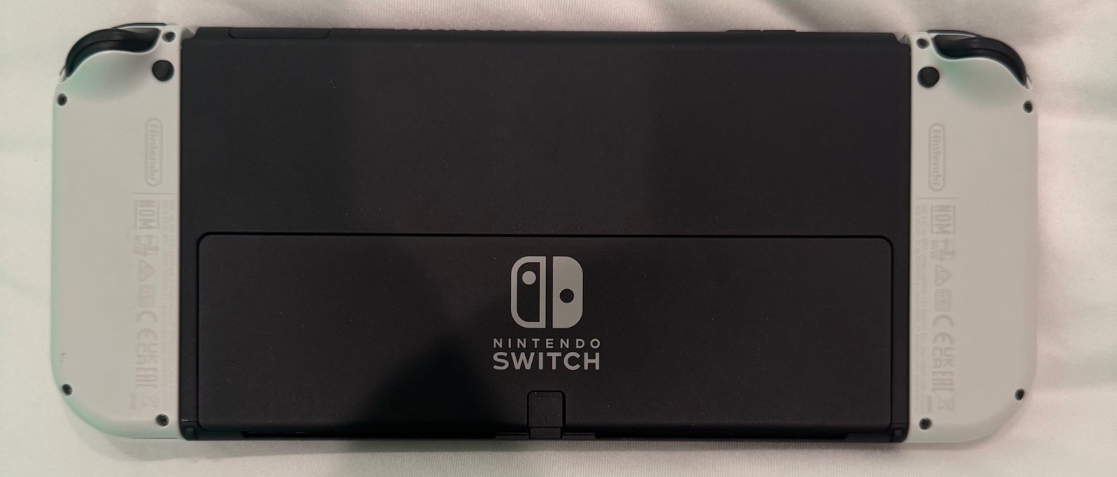 Nintendo Switch OLED Model – 64GB/White (HEGSKAAAA)