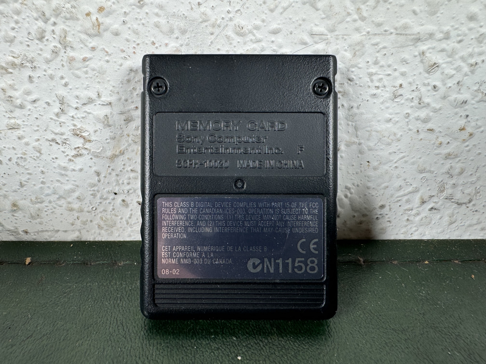 PlayStation 1 Controller & 8 MB Memory Card