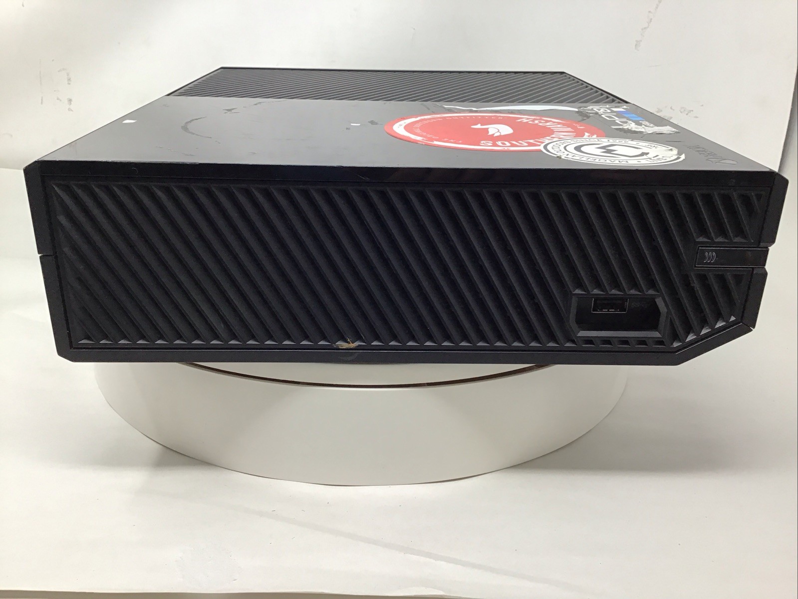 Microsoft Xbox One 500GB Console- Used See Pics For Details.