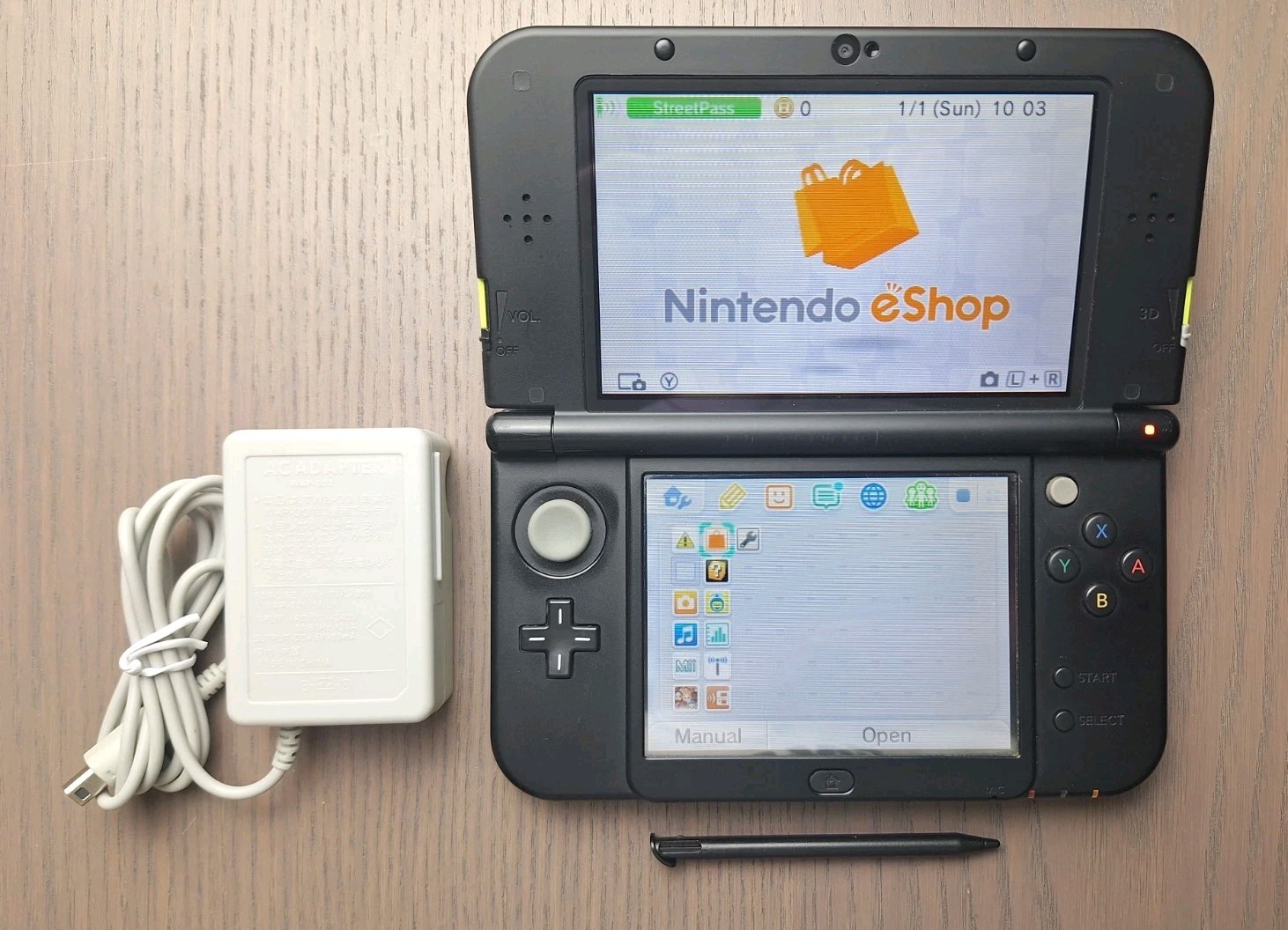 New Nintendo 3DS XL Lime Black | Charger + 32GB SD Card | Region Free