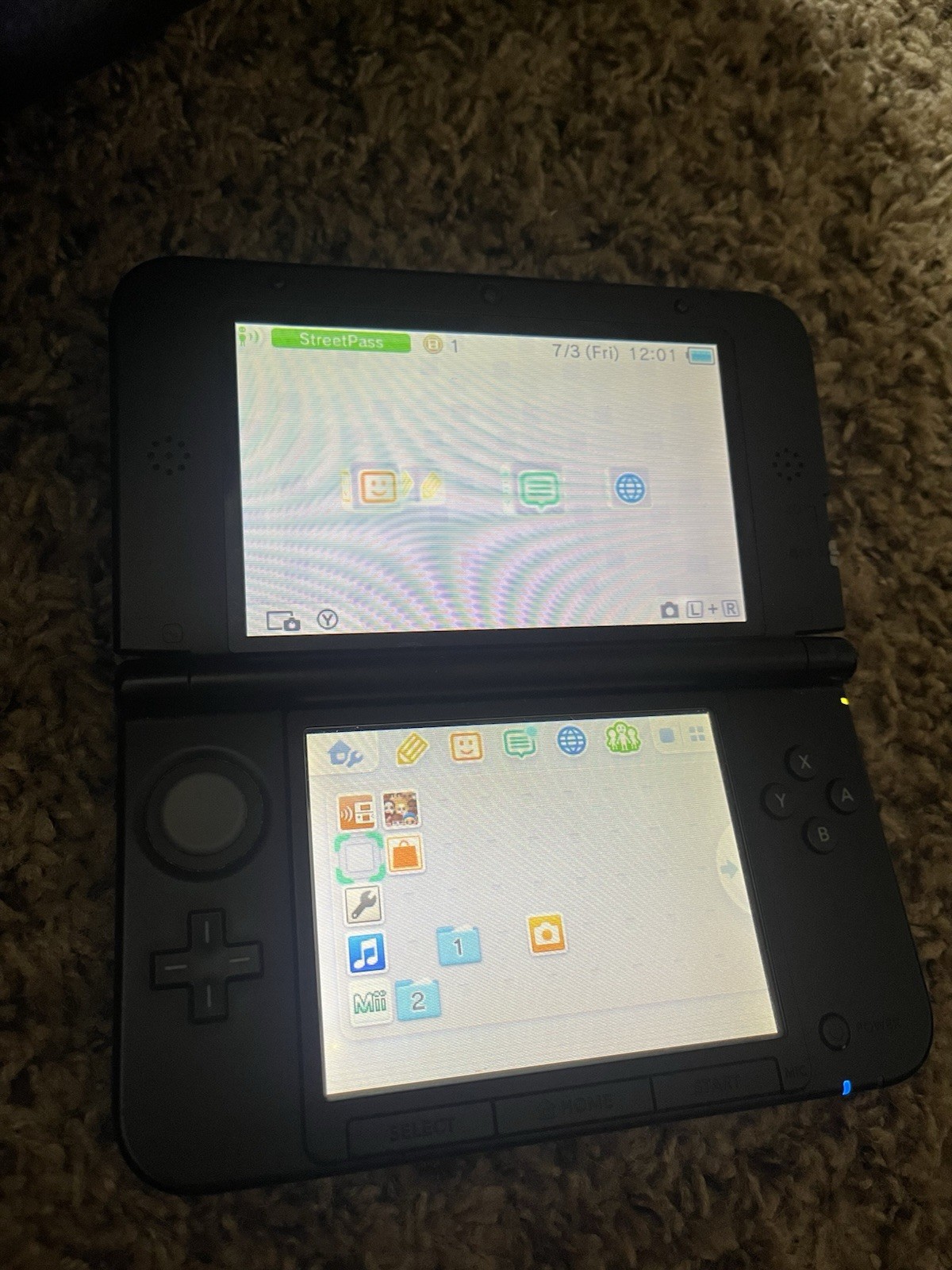 Nintendo 3DS XL Red/Black Handheld Console w/ Charger, Wi-Fi, 4GB NTSC-U/C