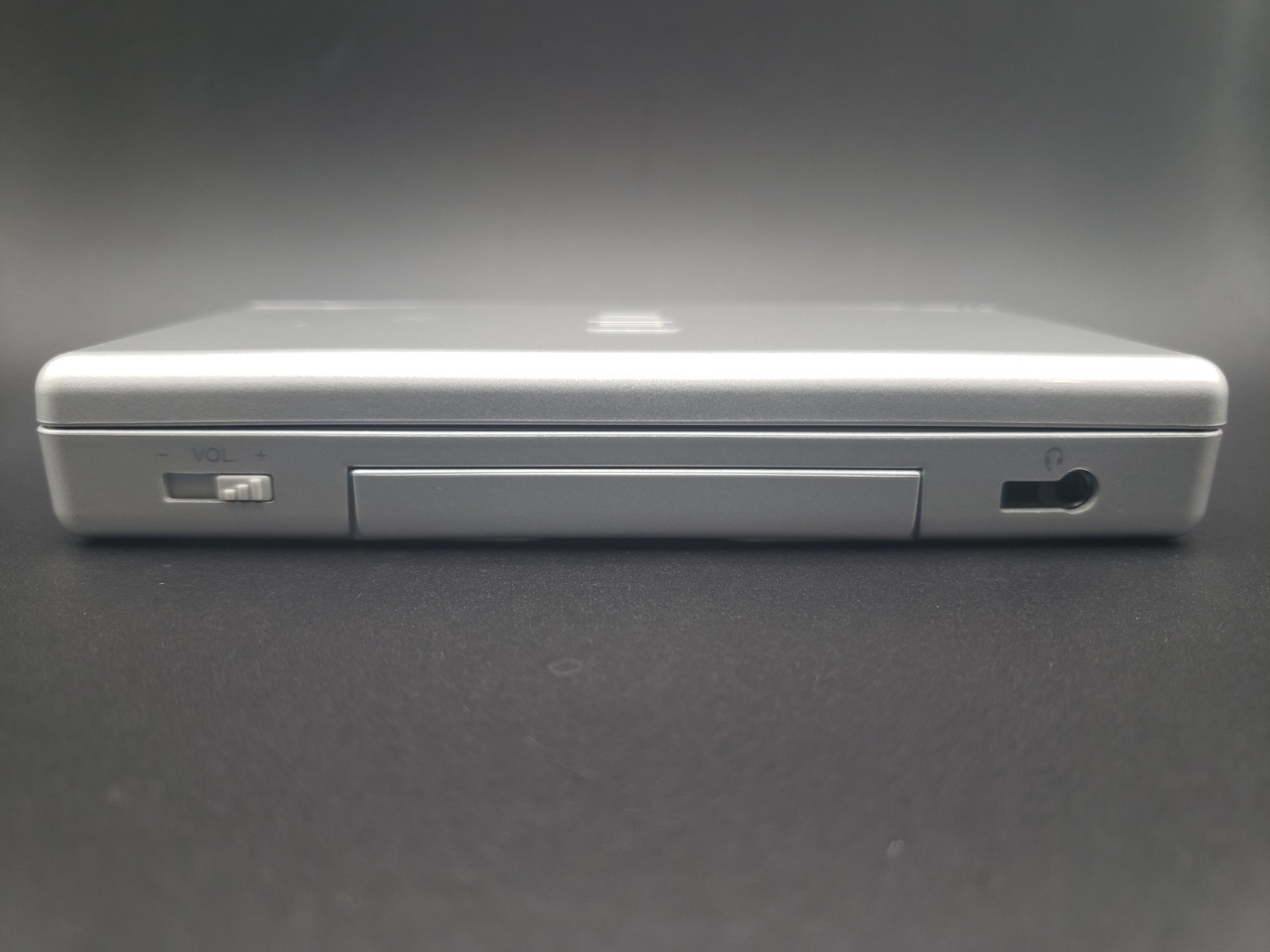 Nintendo DS Lite Gloss Silver OEM Restoration (Good Condition) w/ Charger