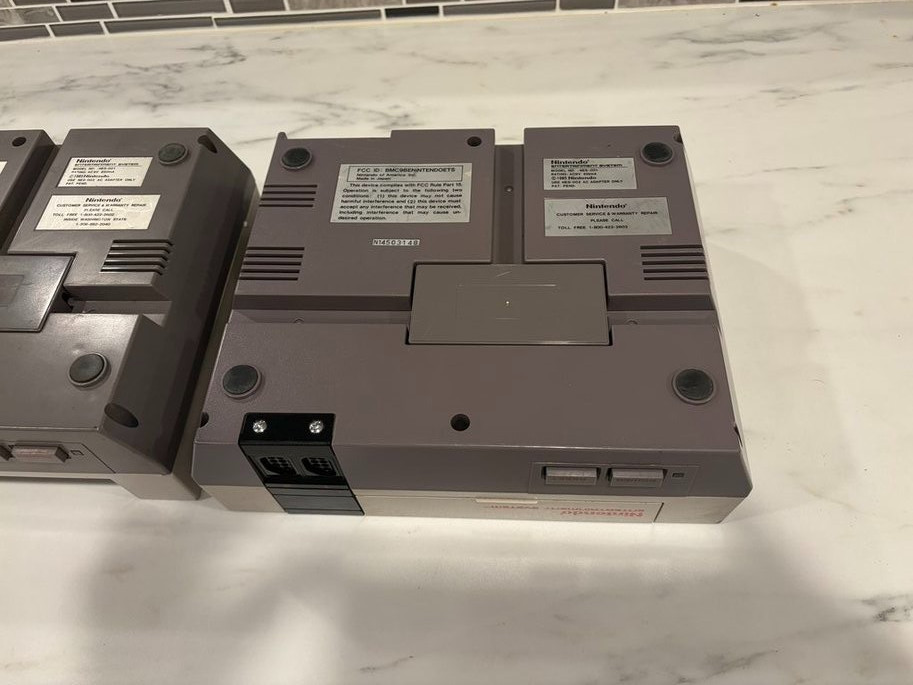 FOR PARTS/REPAIR Lot of 2 Nintendo Entertainment System NES Console READ DETAILS