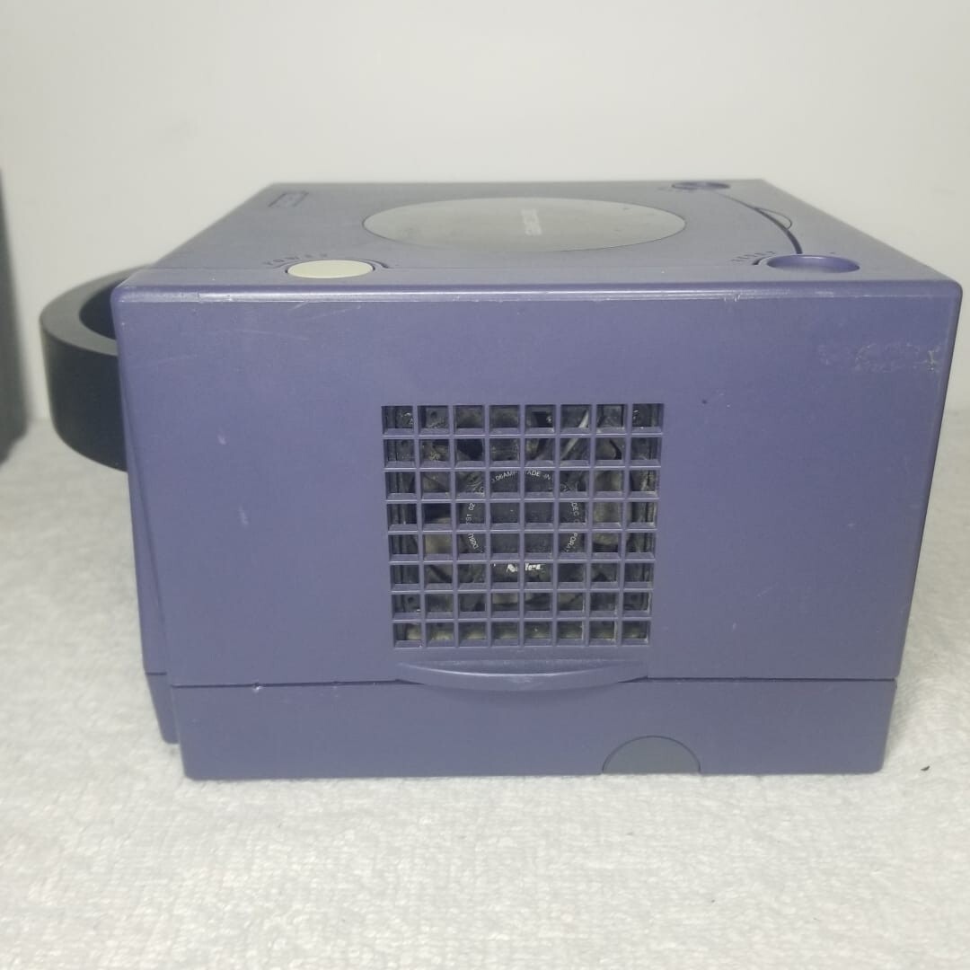 Nintendo GameCube Bundle / Model DOL-001 Indigo + 2 controllers + 5 games