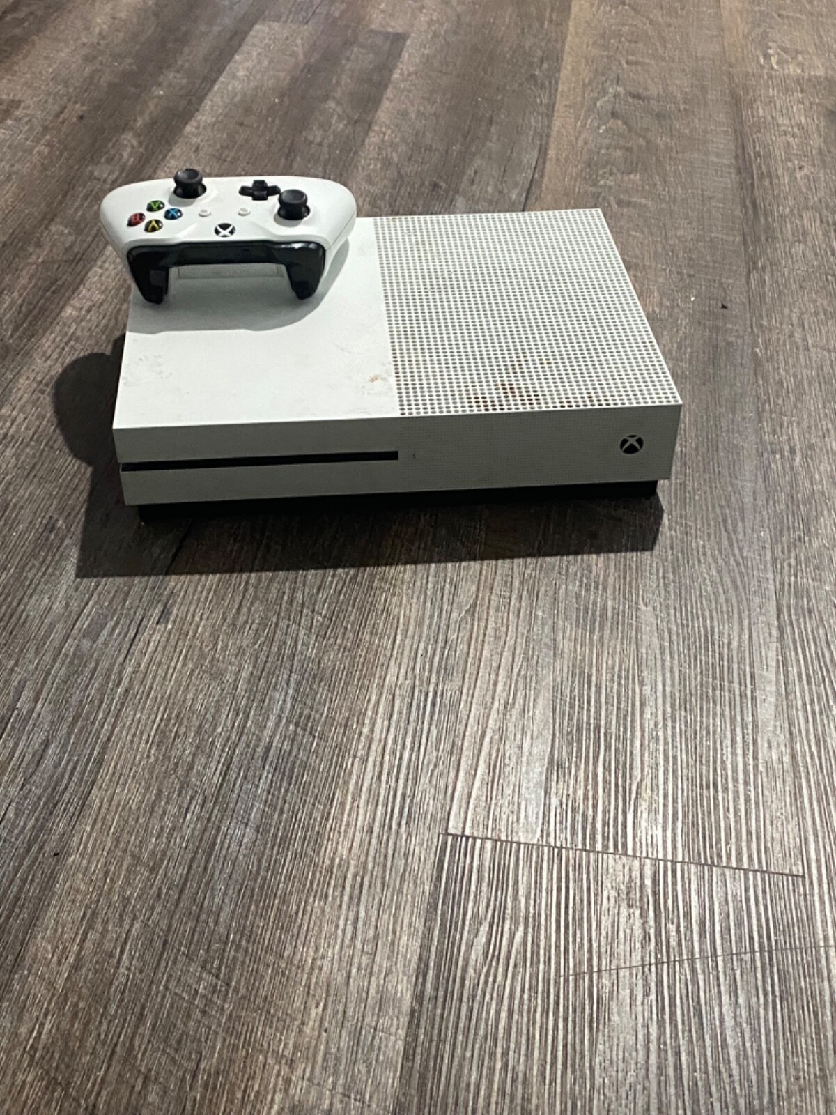 Microsoft Xbox One S 500GB Video Game Console – White (ZQ9-00001)
