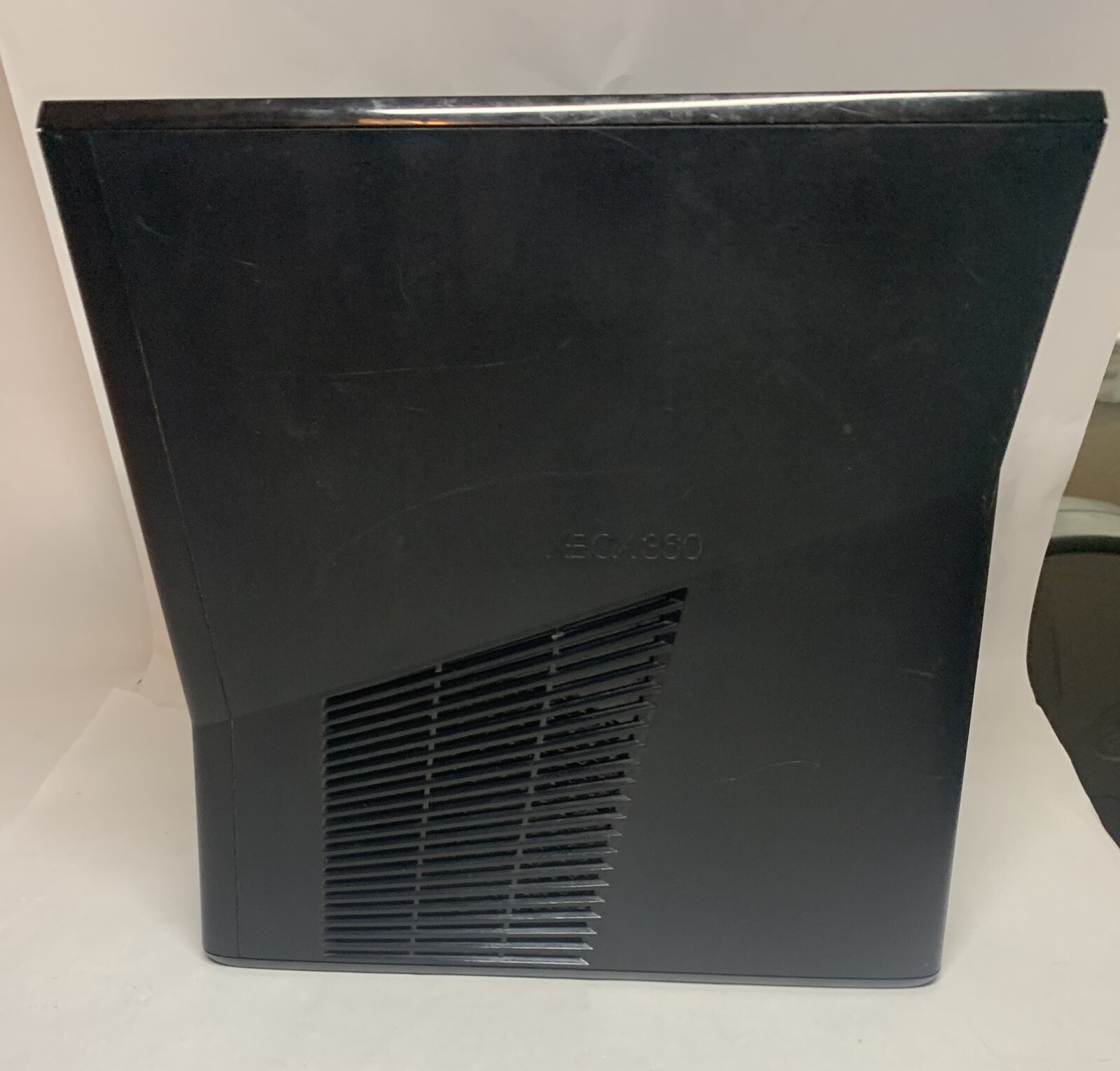Microsoft Xbox 360 Slim 250GB Black Console Kinect Tested Working + Games