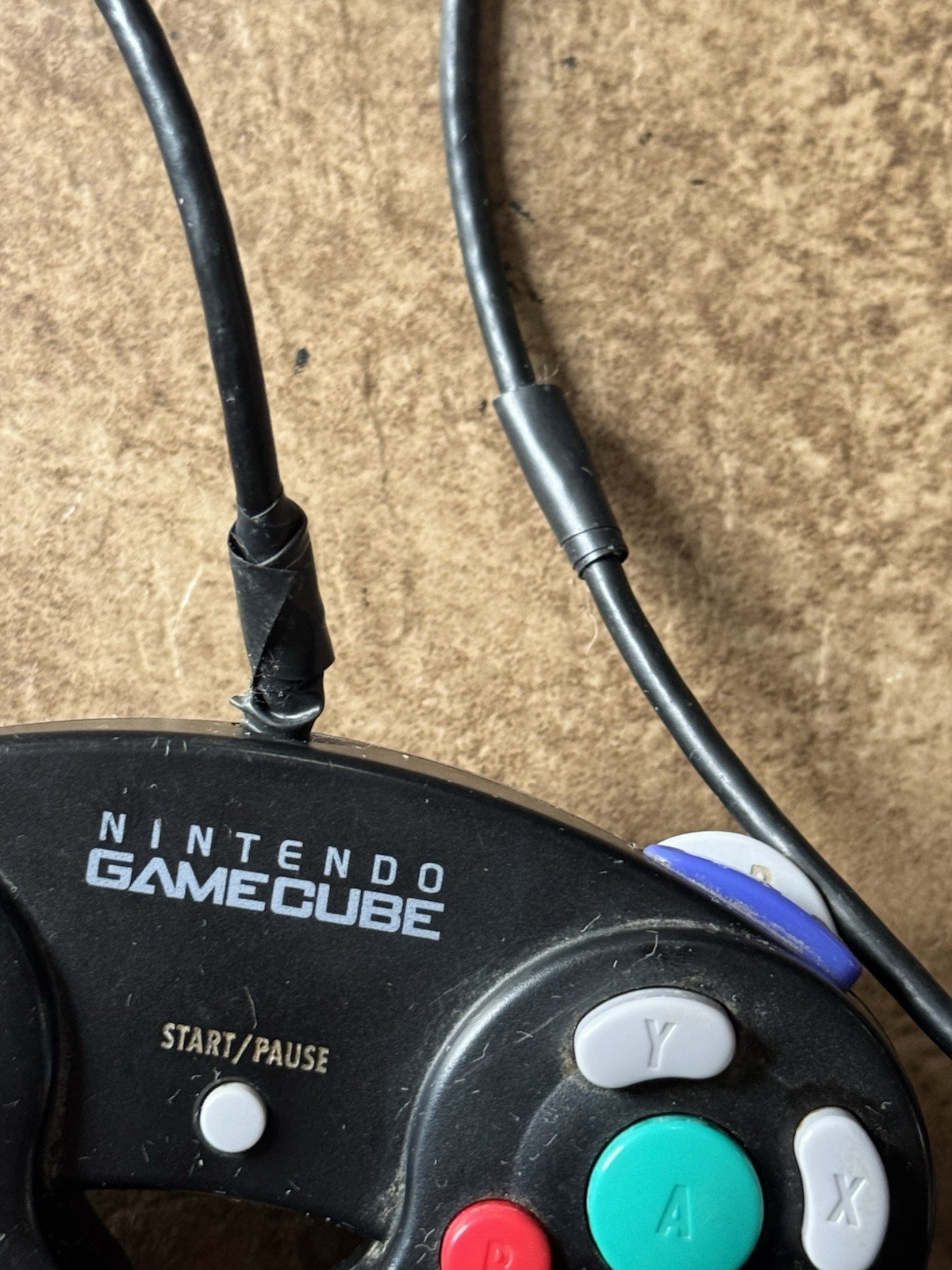 Nintendo Gamecube 4 OEM Controllers, 2 Games, 2 Memory Cards , & 2 Microphone