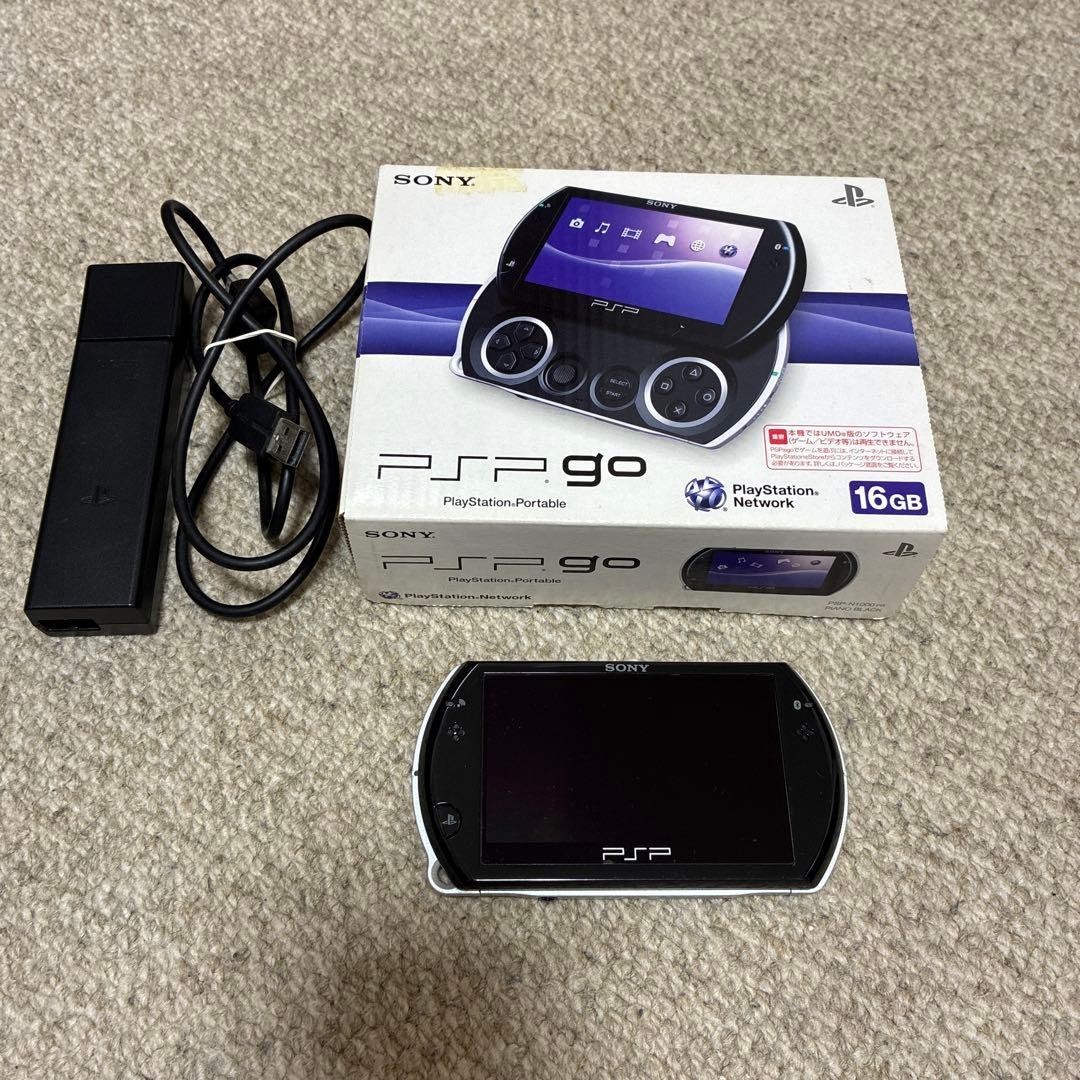 SONY PlayStation Portable go black PSP-N1000 w/AC Adapter Manual Media Go Disc