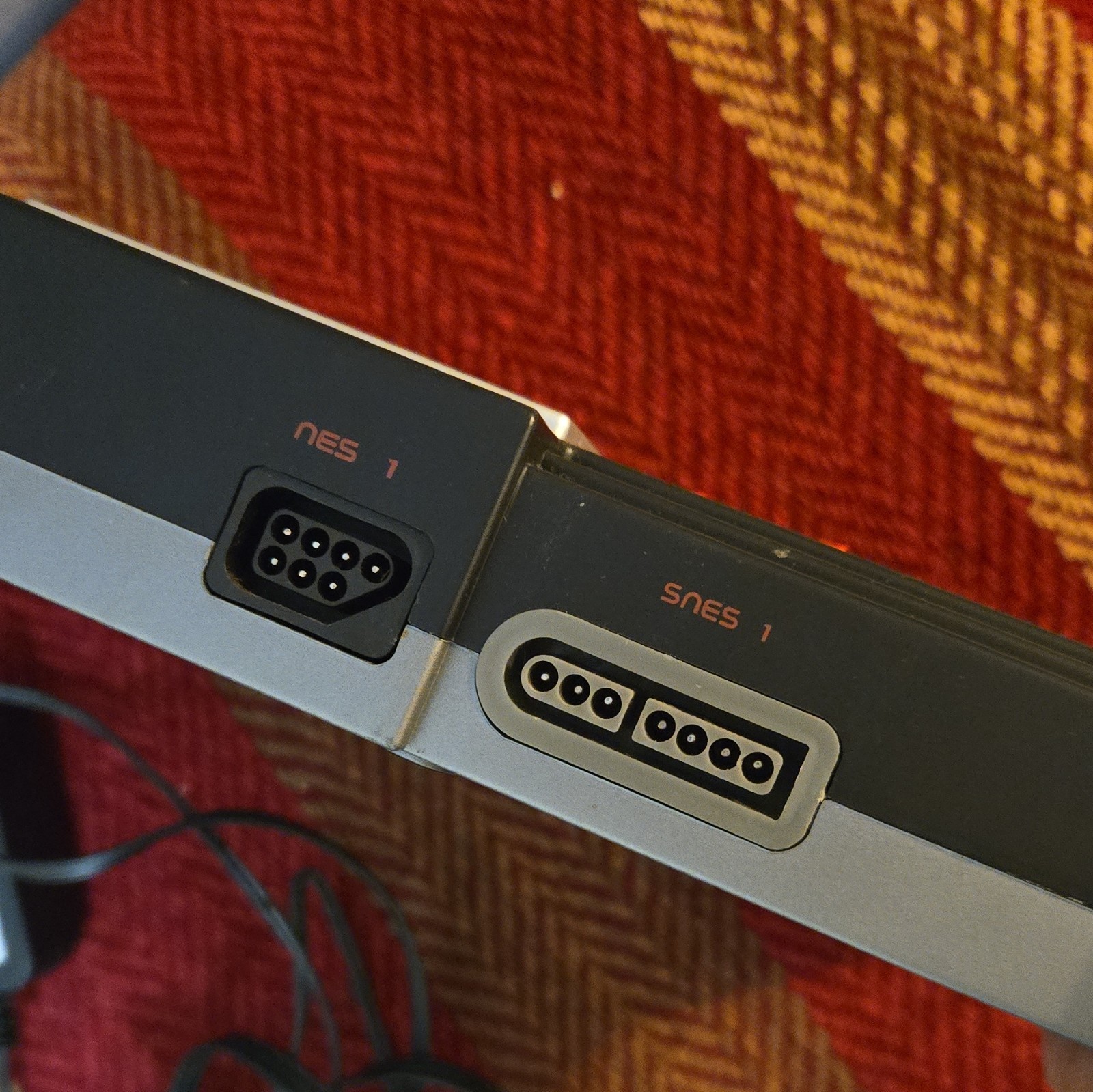 Hyperkin RetroN 2 NES/SNES Console Dual Slots 480p M05932-BK w/ AV+Power