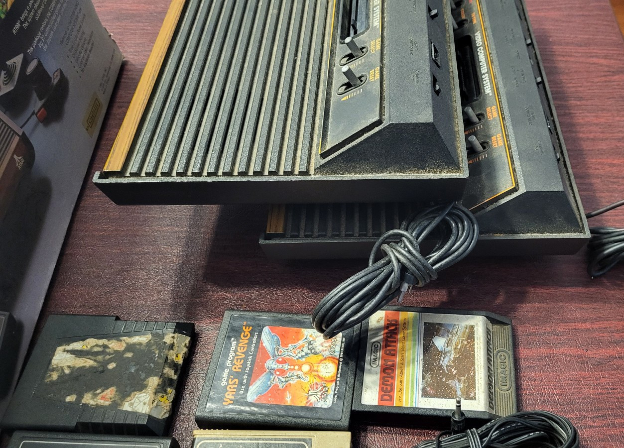 Vintage Atari 2 Consoles CX-2600A, Adapter, Paddle, 5 Games, Cables