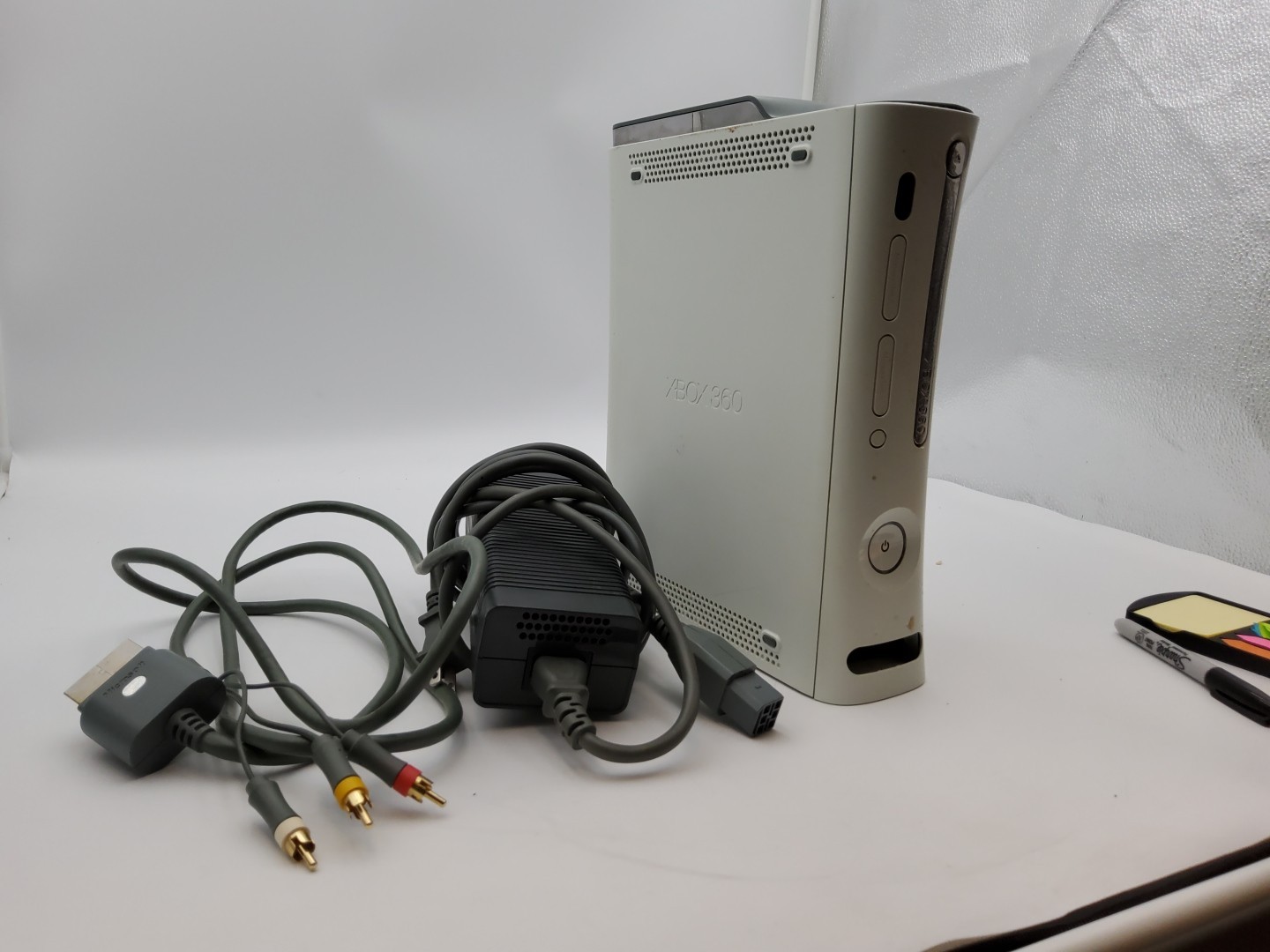 Microsoft Xbox 360 Game Console w 20 GB Hard Drive (Power & Aux Cord