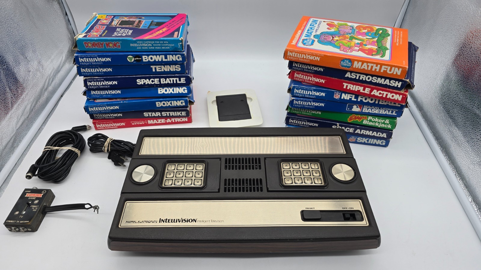 INTELLIVISION 2609 Console Cover, Rf, Switch Box 17 Games WORKS