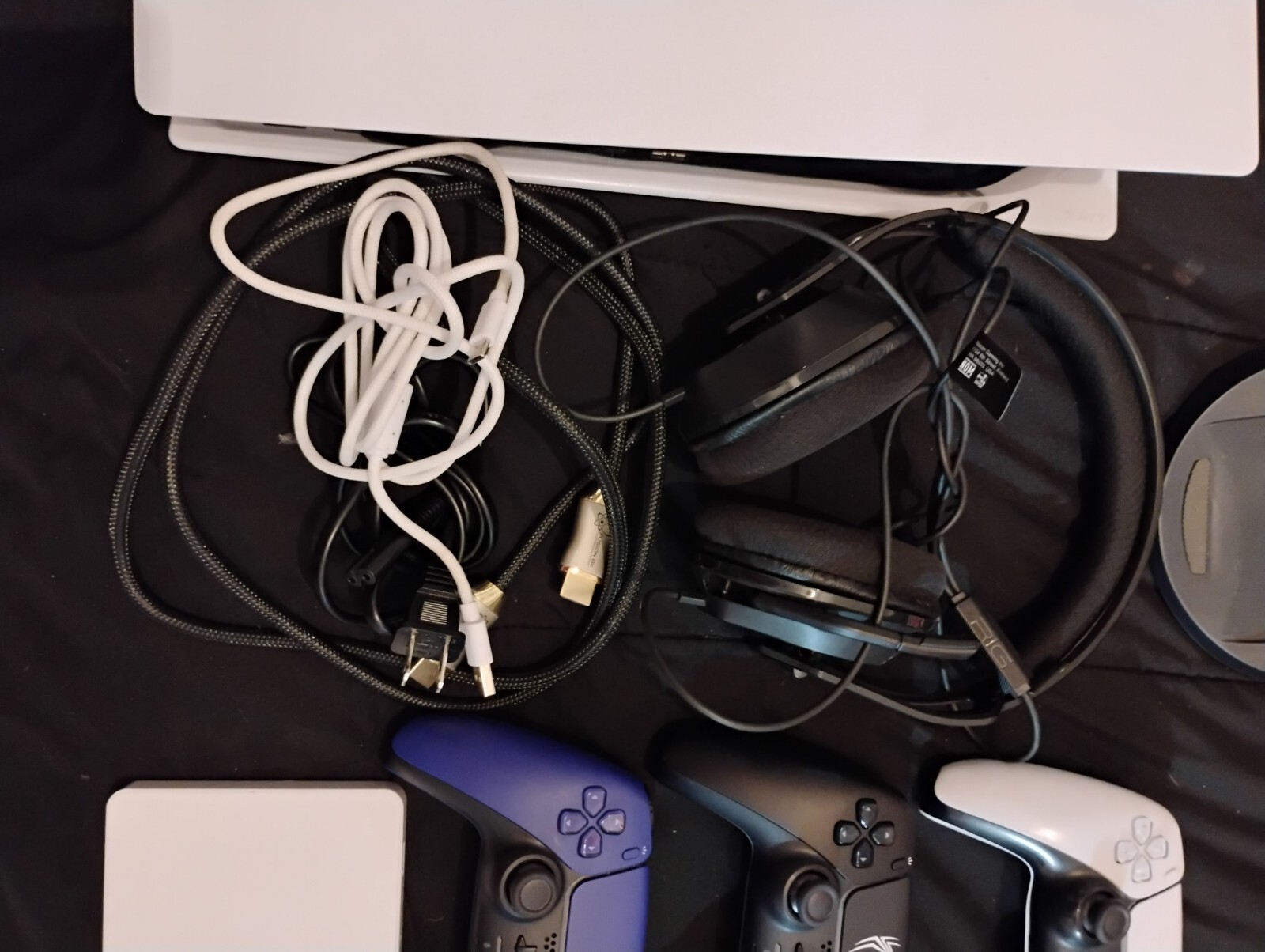 PS5,1tb External Hard Drive,3 Controllers,Rig Headset,My Account With 298 Games