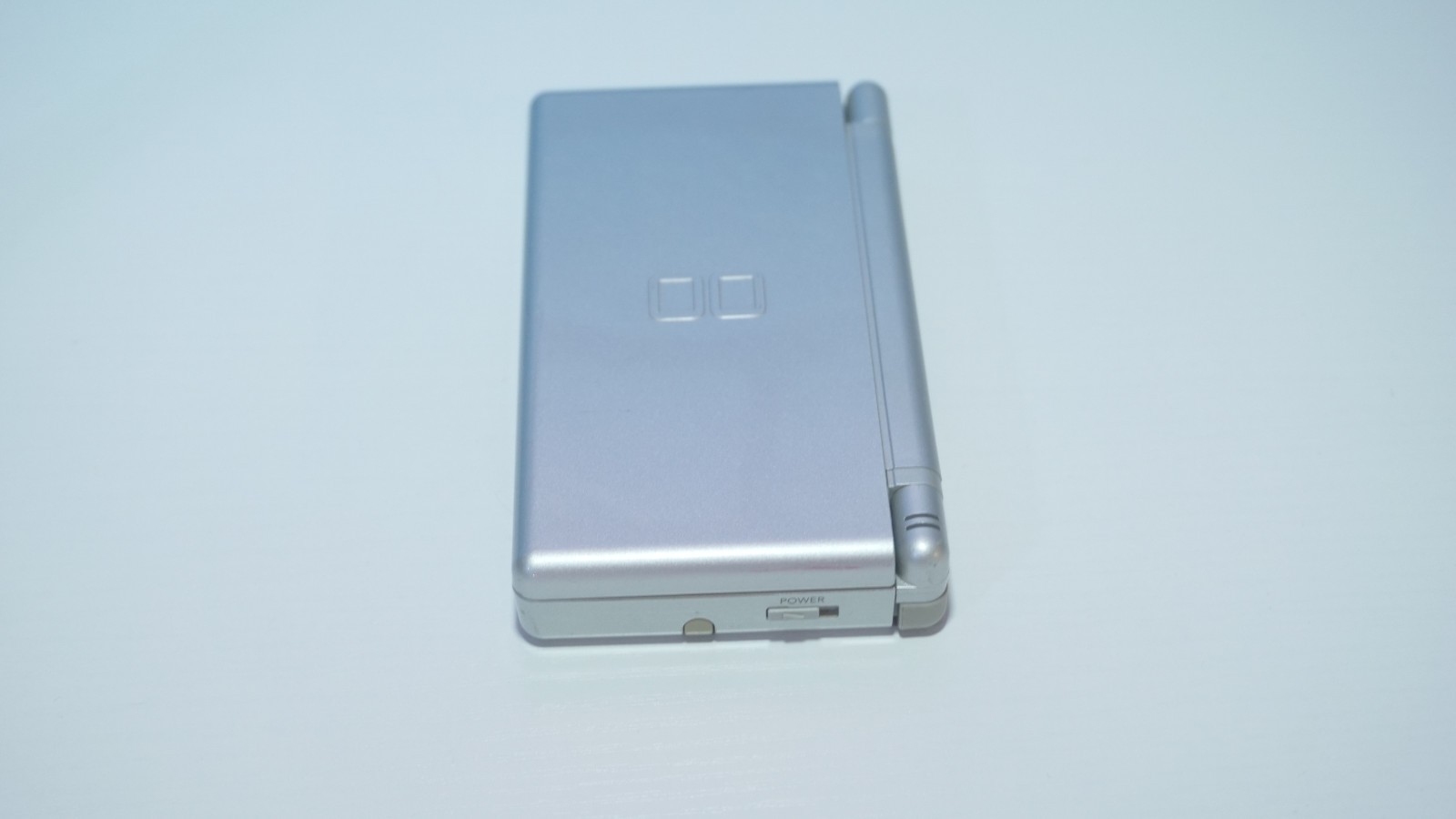 Nintendo DS Lite Launch Edition Silver Gaming System with Charger & Stylus Pen