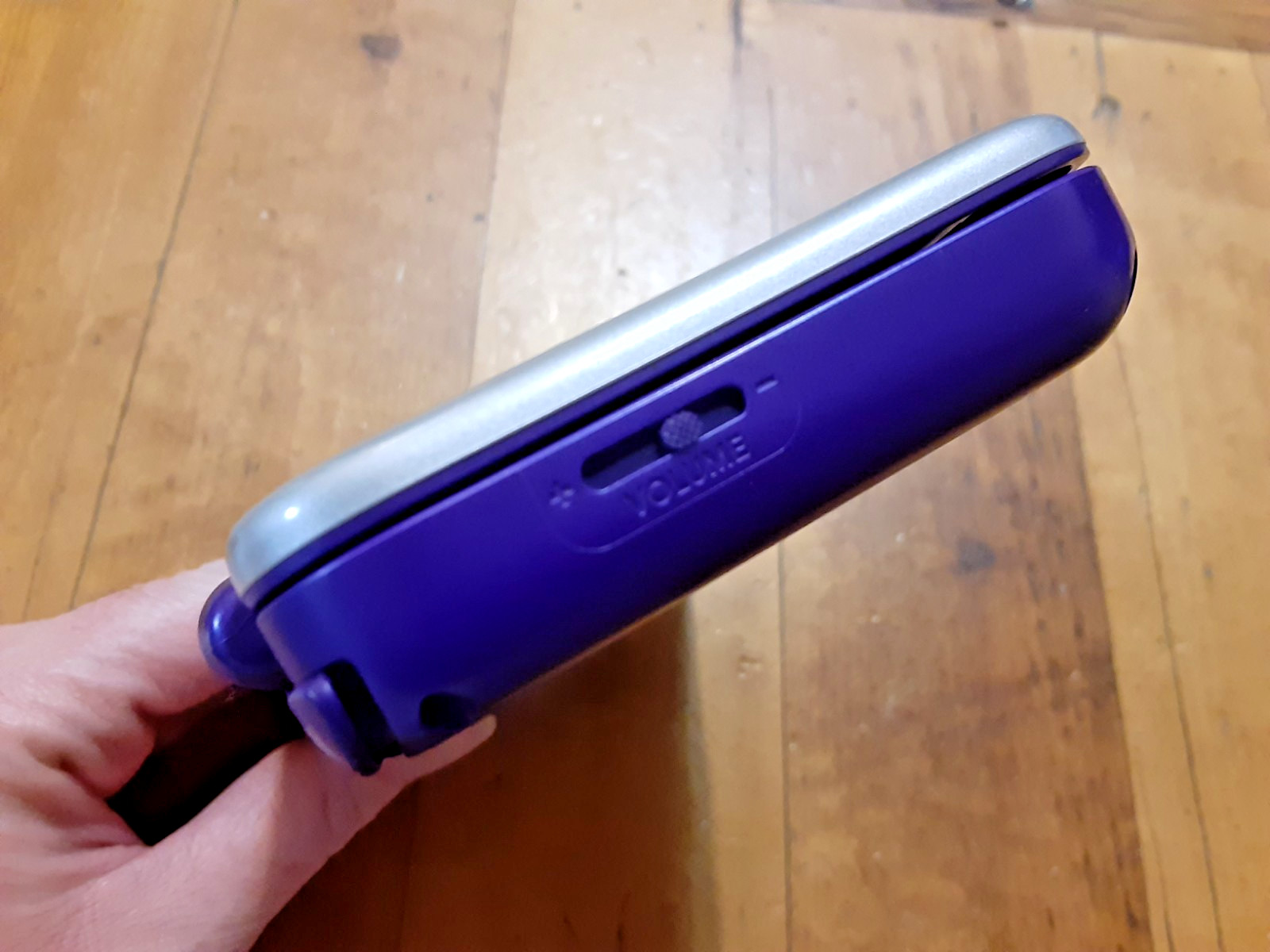 Nintendo 2DS XL Purple/Silver Console W/ 3 Games, Charger, Stylus, MicroSD Card