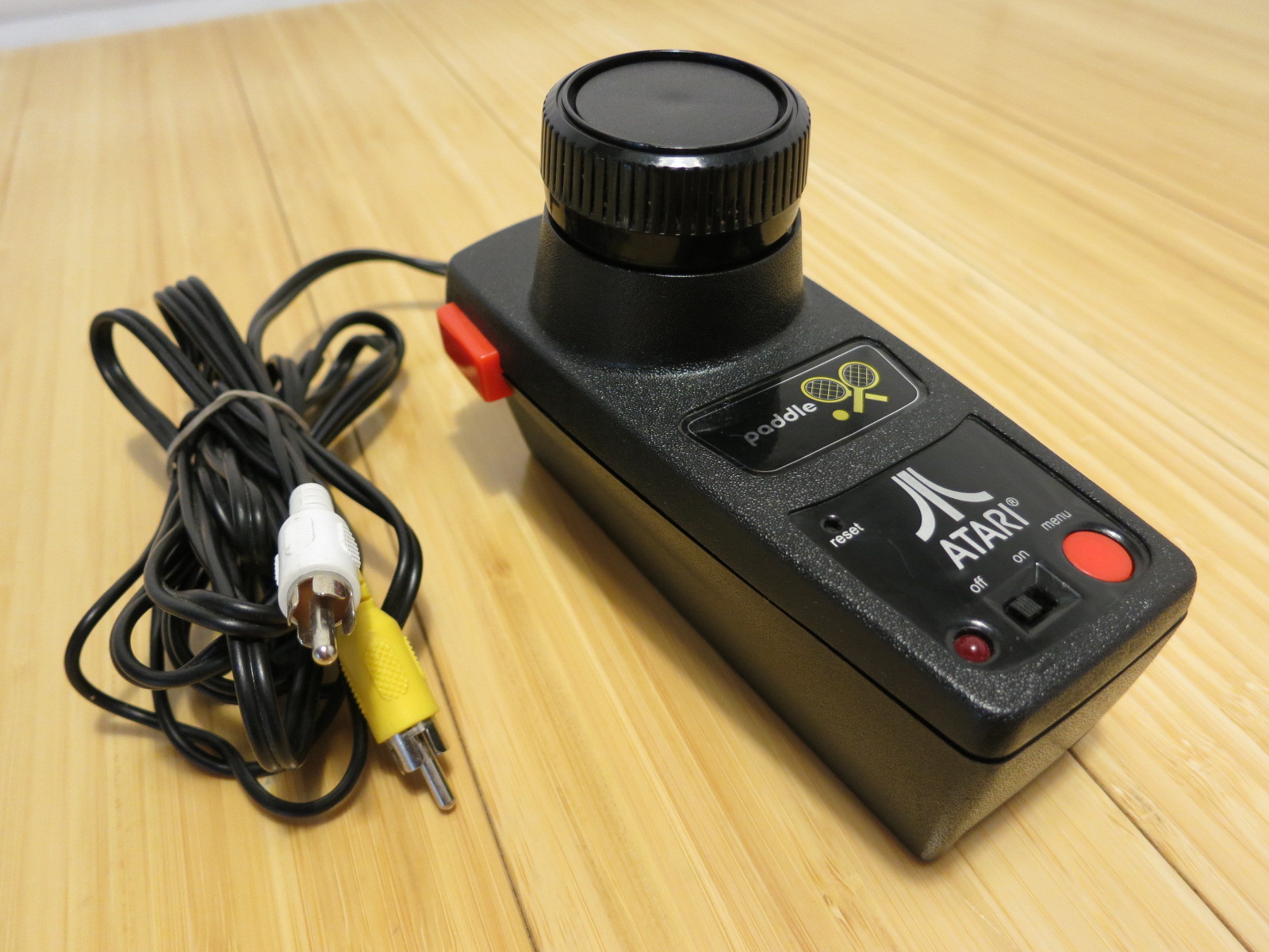 Atari Paddle Plug N Play 13 TV Games 2004 Jakks Pacific